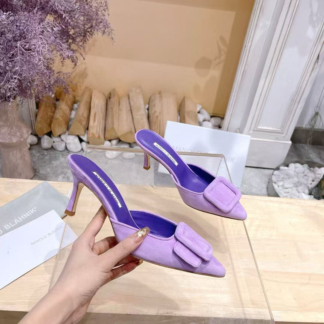 UA Manolo Blahnik Mules 7.5cm