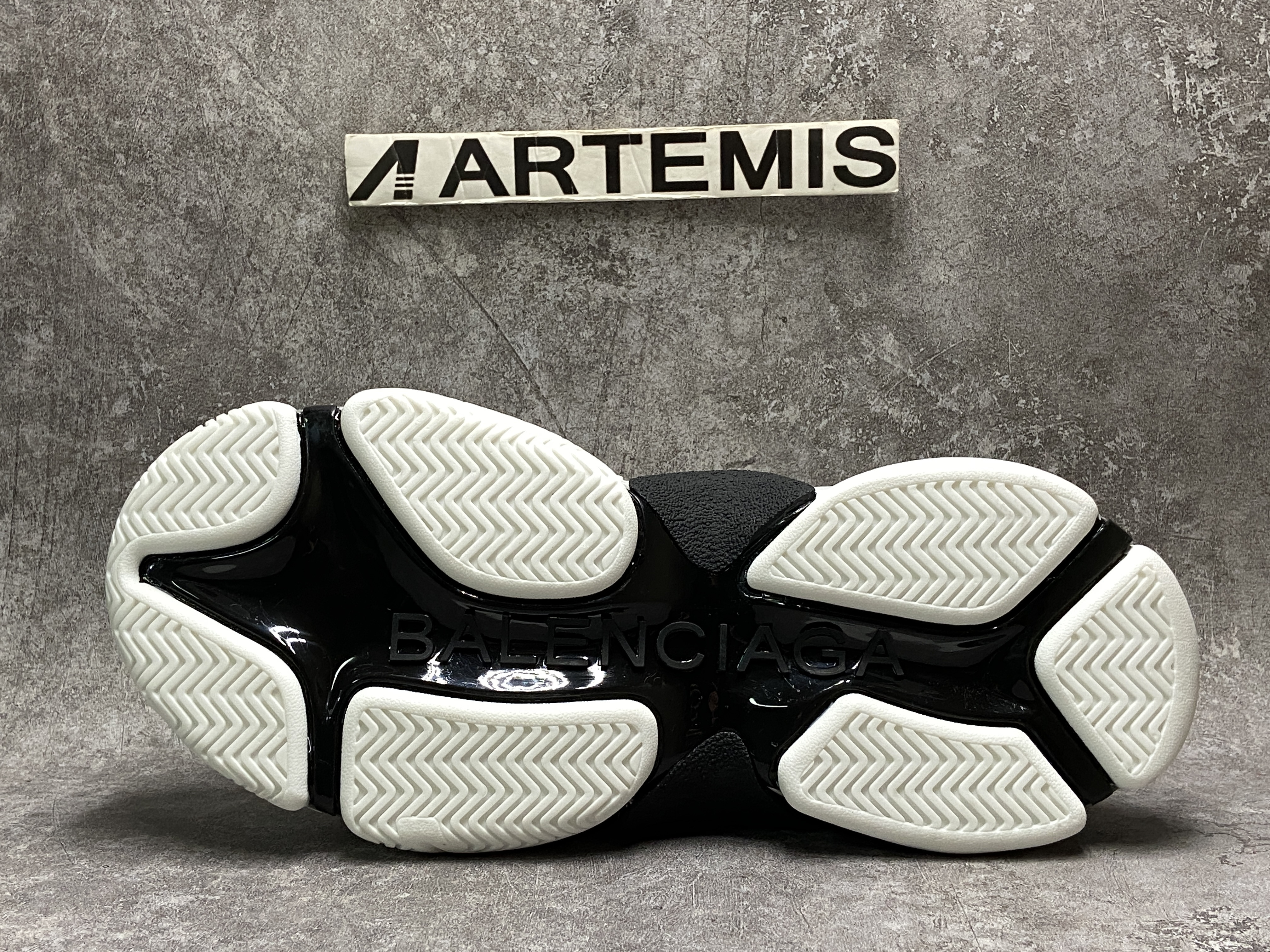 Balenciga Triple S Black White