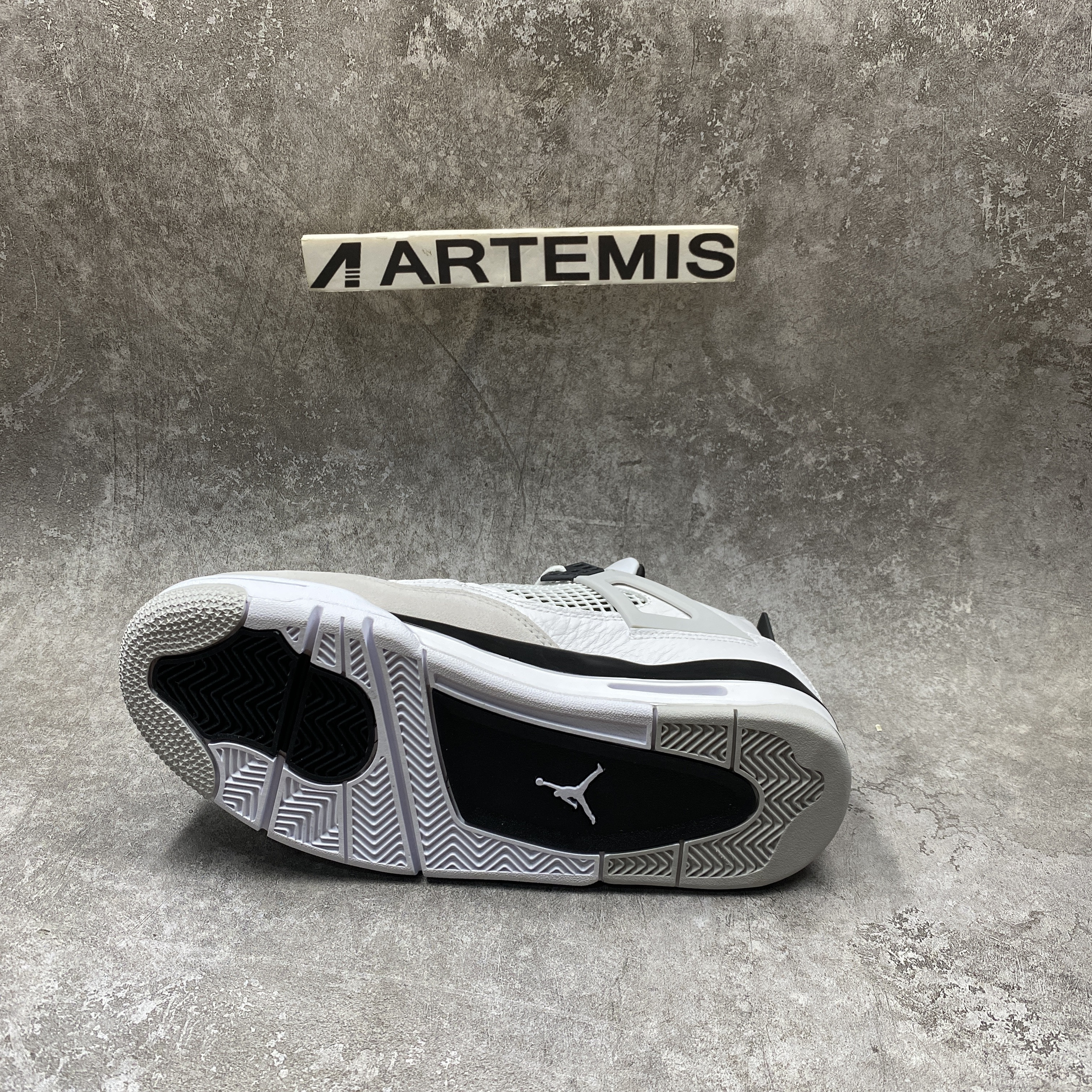 Air Jordan 4 Reto Military Black