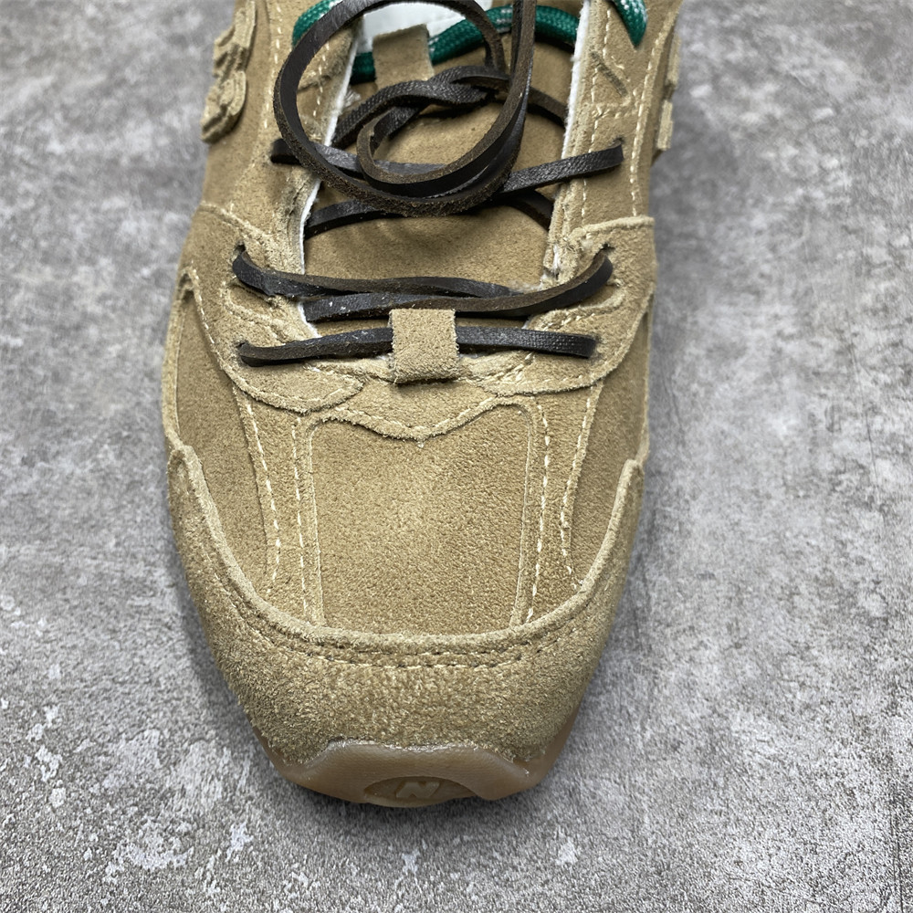 UA Miu Miu x New Balance 530 SL 