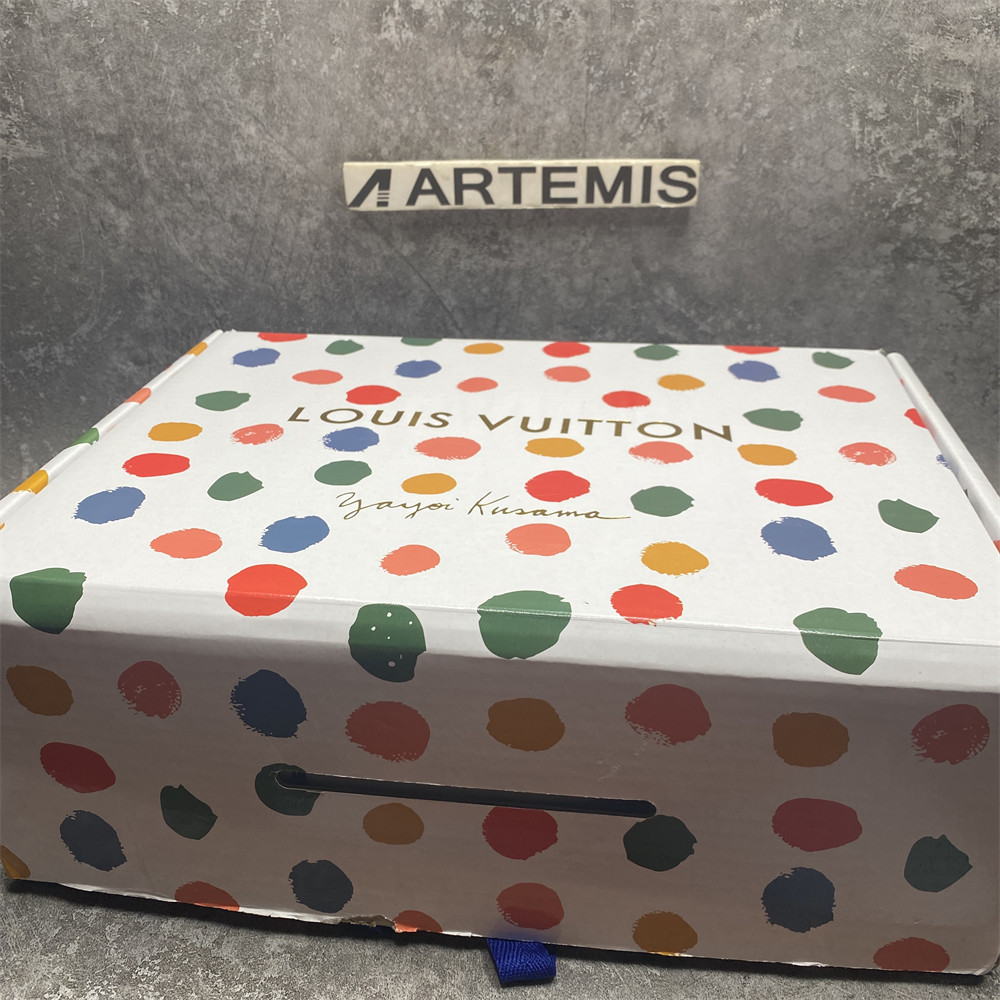 UA LV Skate Sneaker Blue