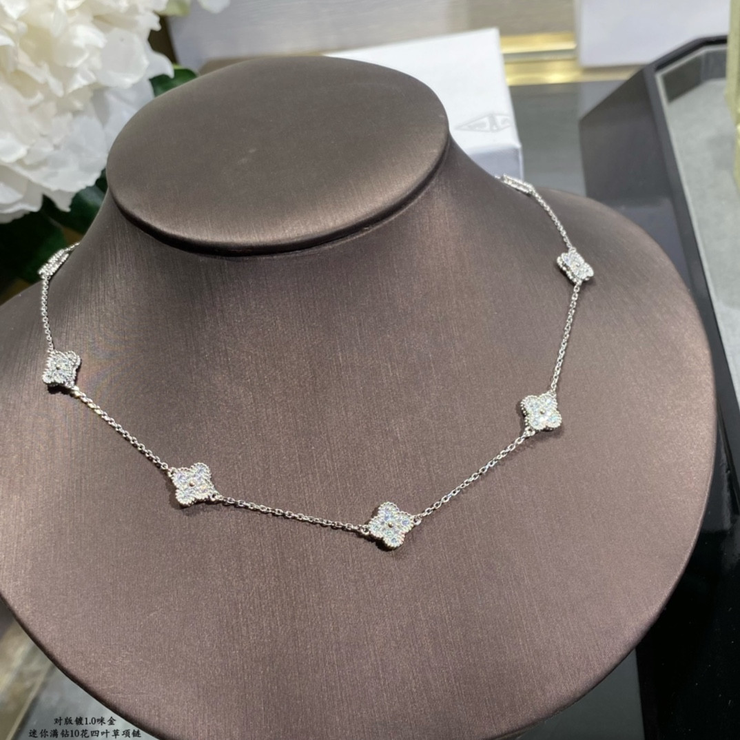v*n cl*f & arpels full Di*m*nd mini ten flower four-leaf clover necklace