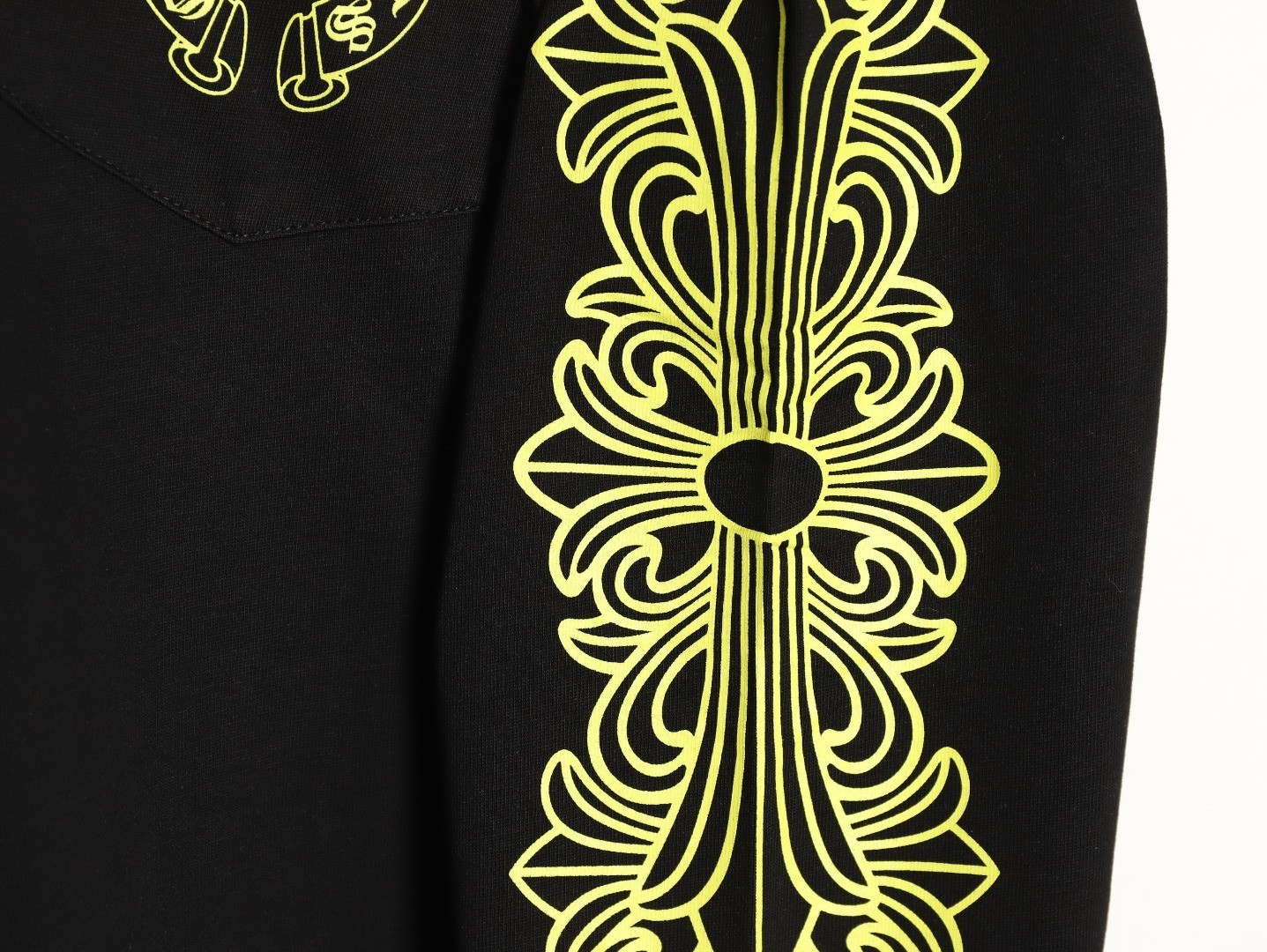 Ch**me He**ts long-sleeved t-shirt