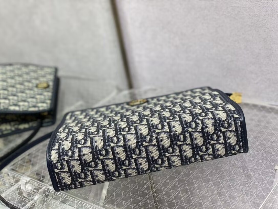 D*or 30 montaigne dea pouch blue D*or oblique jacquard 26x19.5x7cm