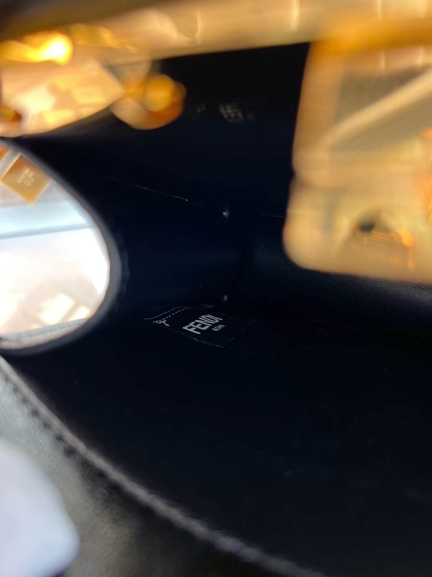 F**di peekaboo iseeu petite 20x11x15.5cm