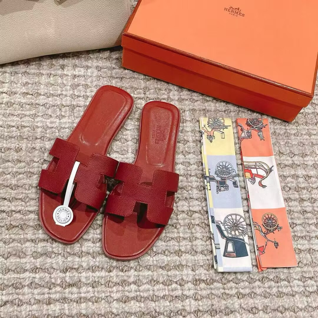 UA Hermès Oran sandal