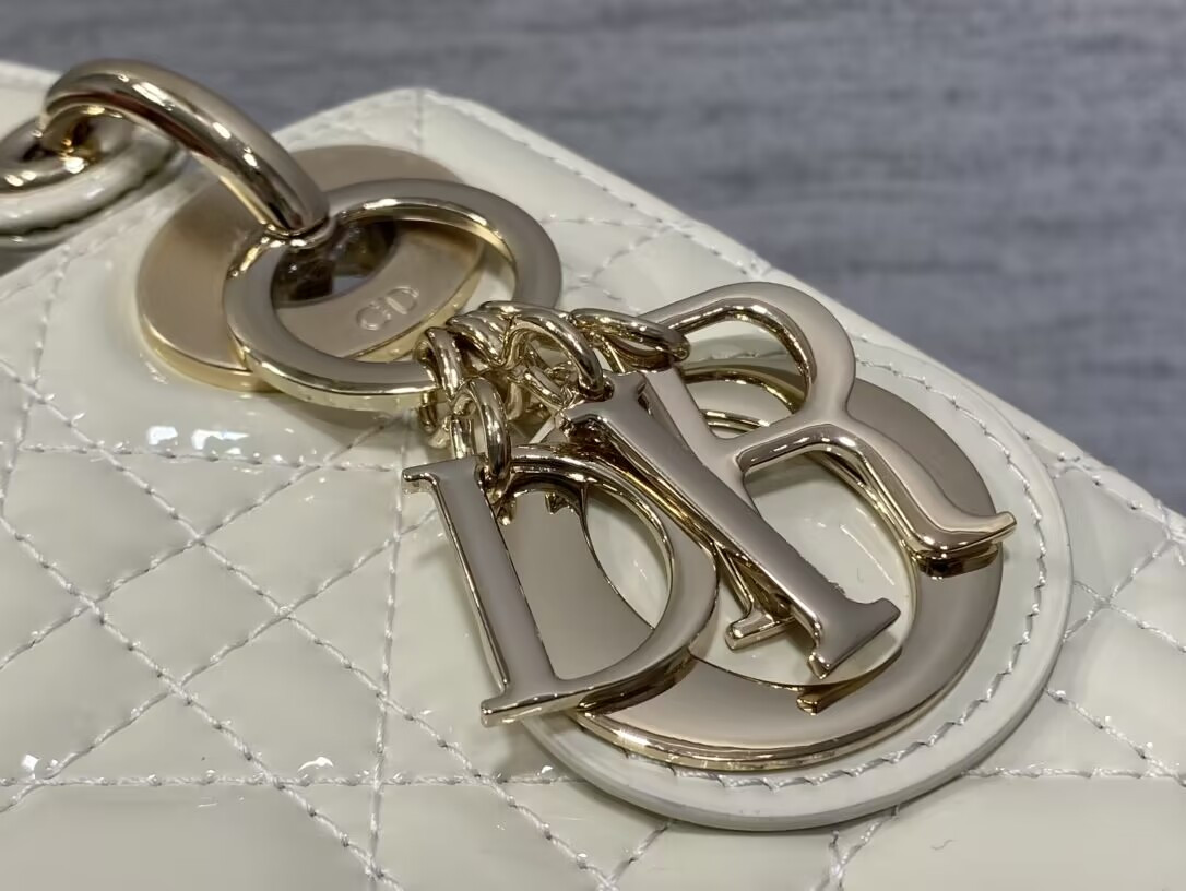 D*or  classic lady 17×7×15cm