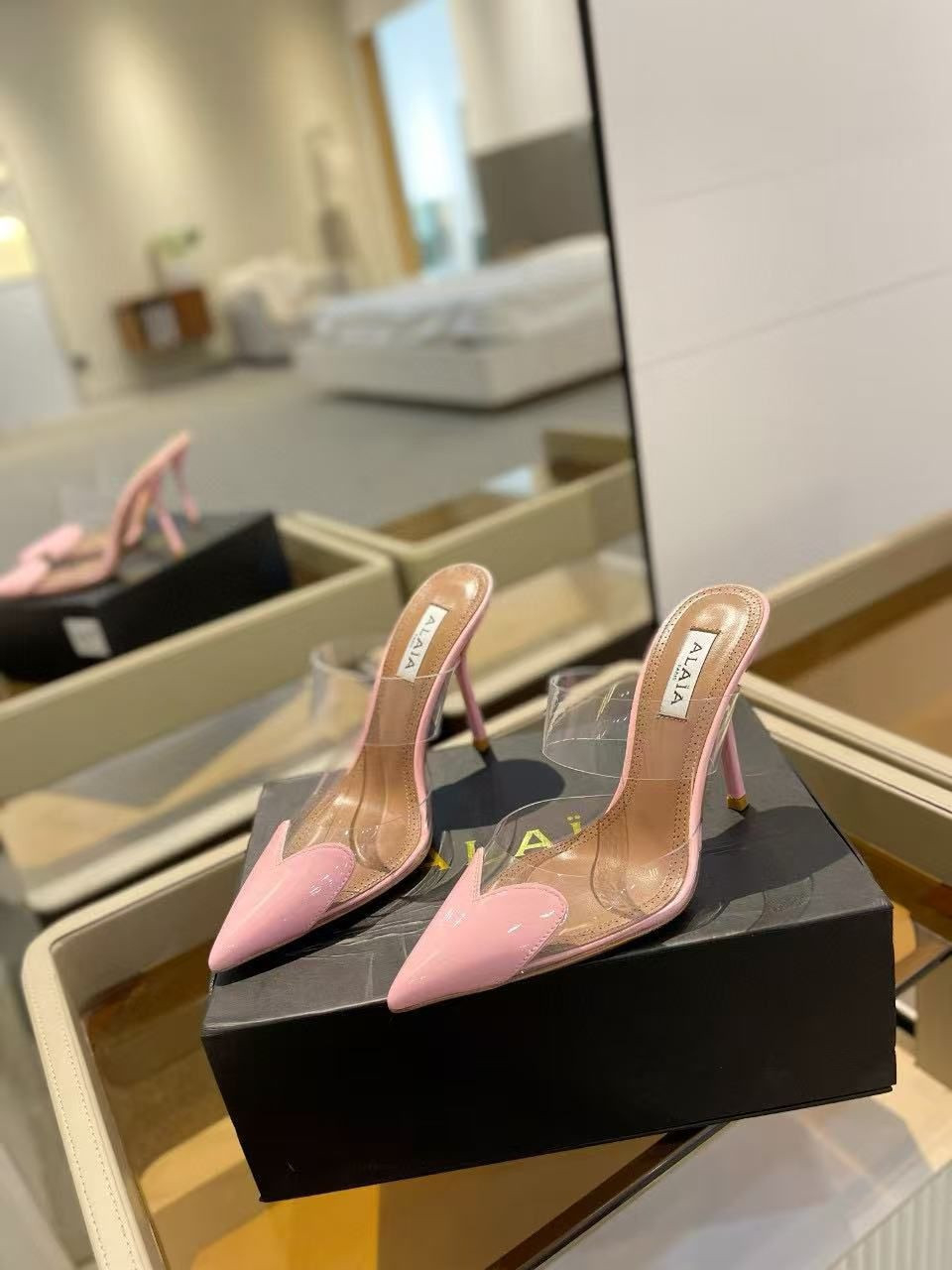 UA ALAÏA Le Coeur Mule Heart-Toe Slingback Pump 10.5cm Heel