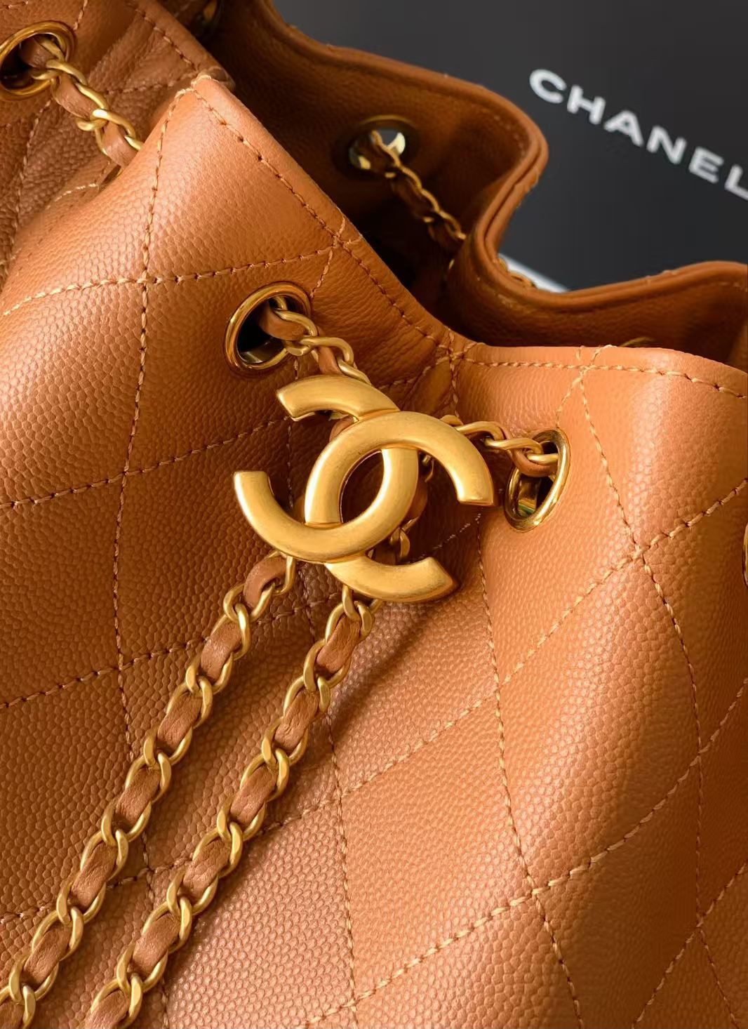 Ch*el 25c bucket bag 40x30x15cm