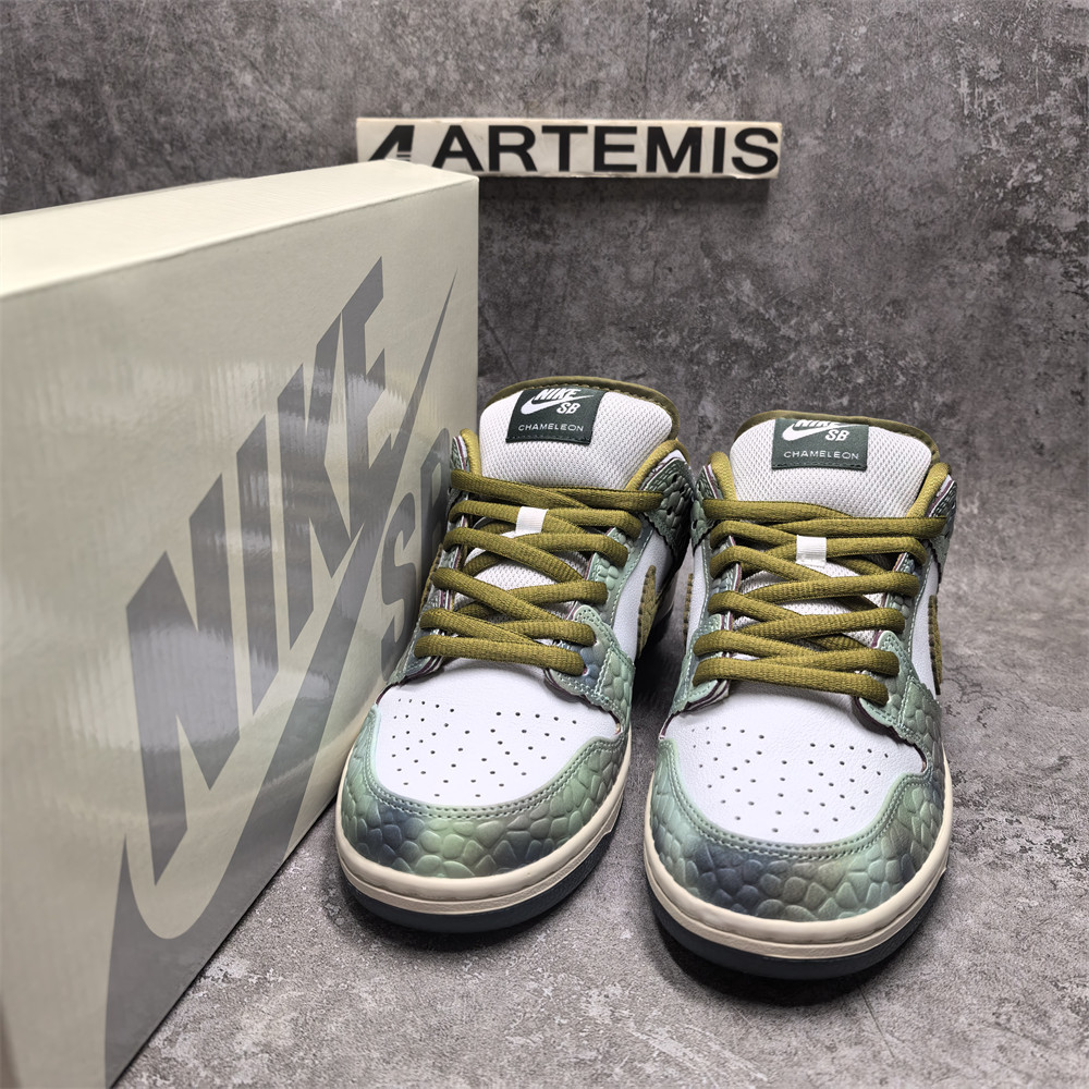 UA Nike SB Dunk Low Alexis Sablone Chameleon