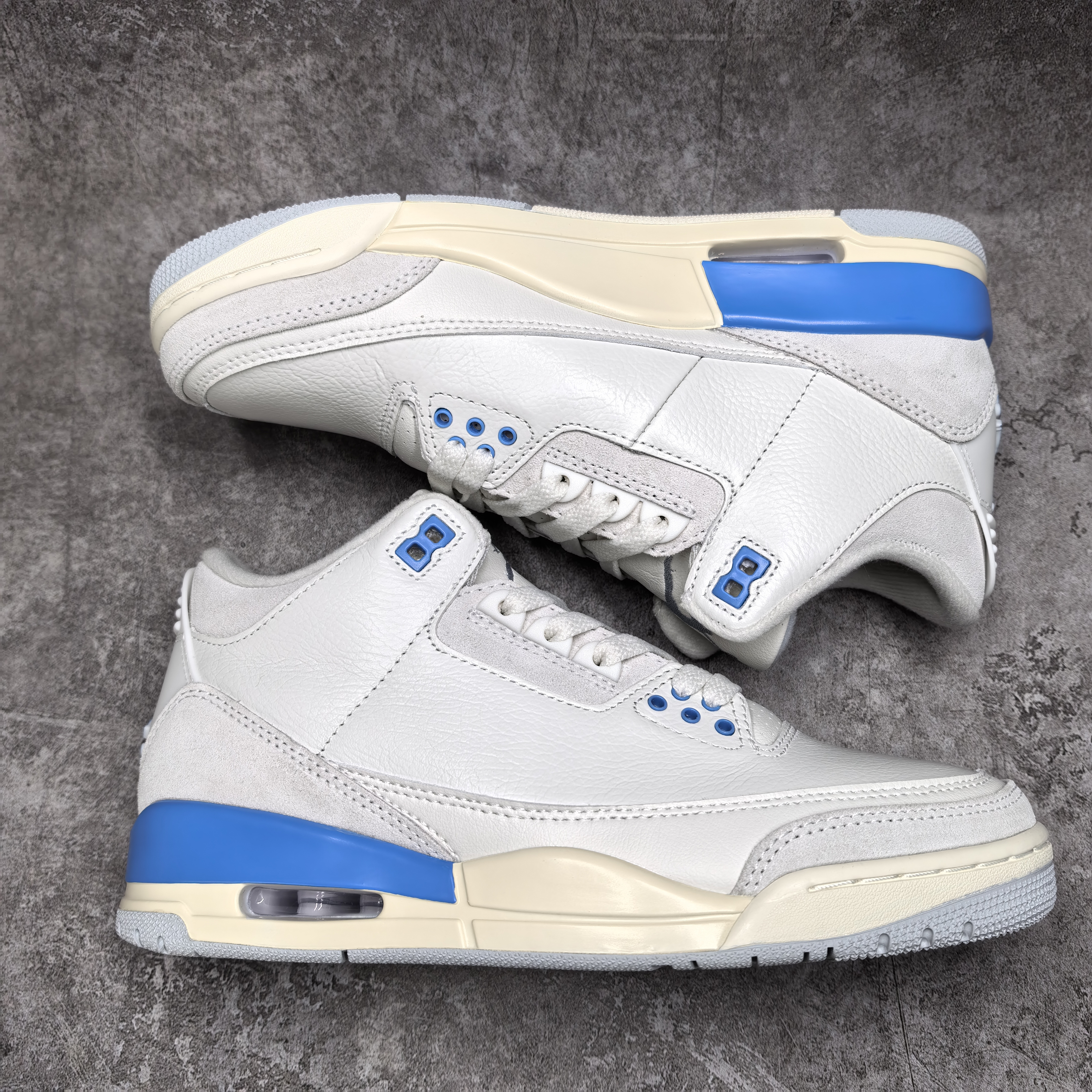 UA Jordan 3 Retro