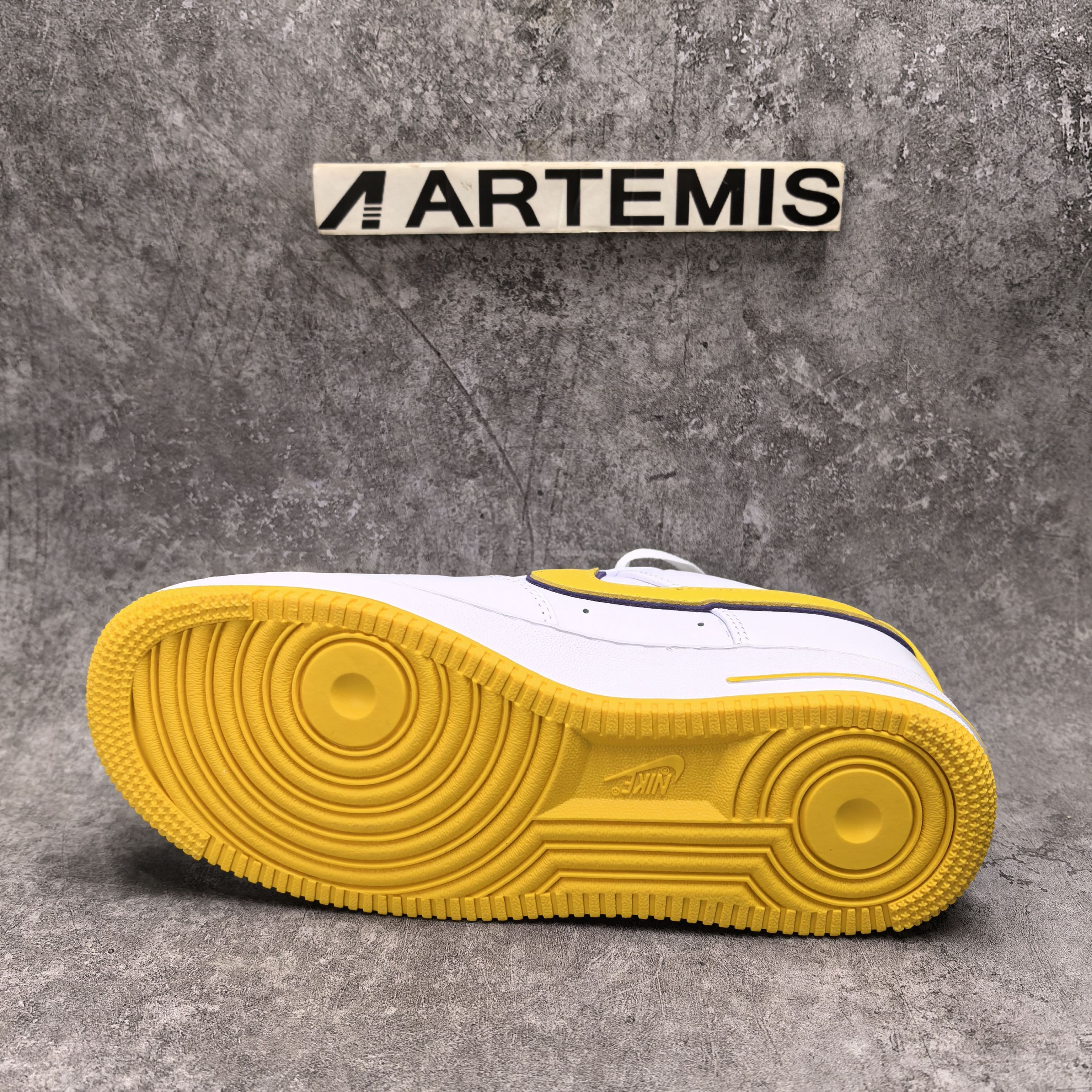 UA Nike Air Force 1 Low Retro QS