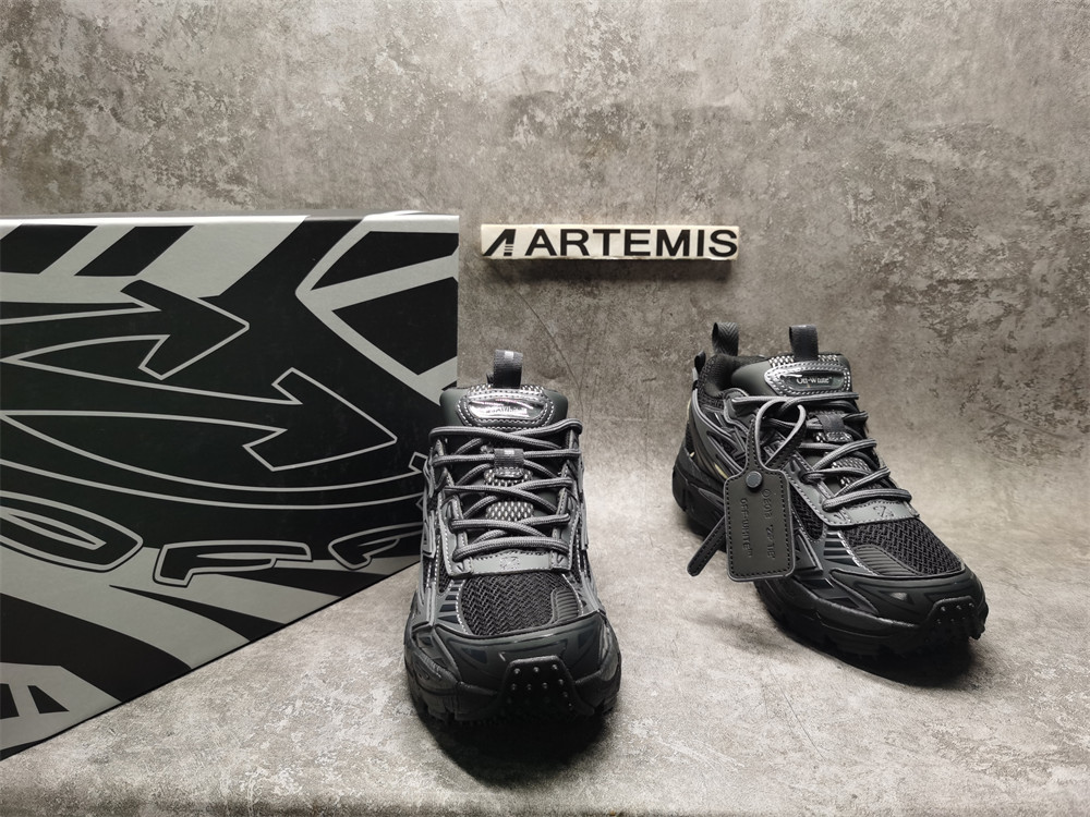 UA OFF-WHITE Be Right Back Black