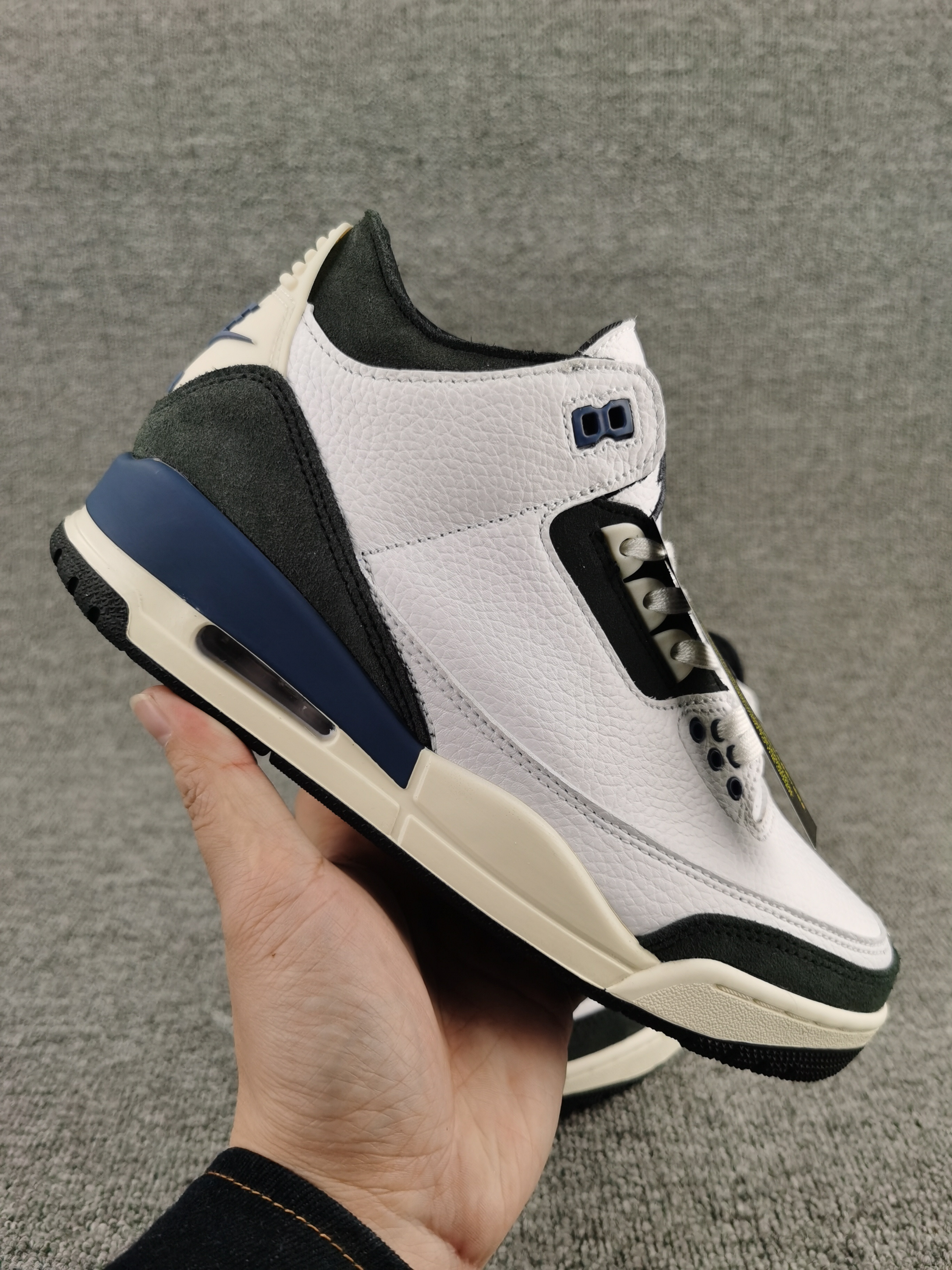 UA Jordan 3 Retro OG SP