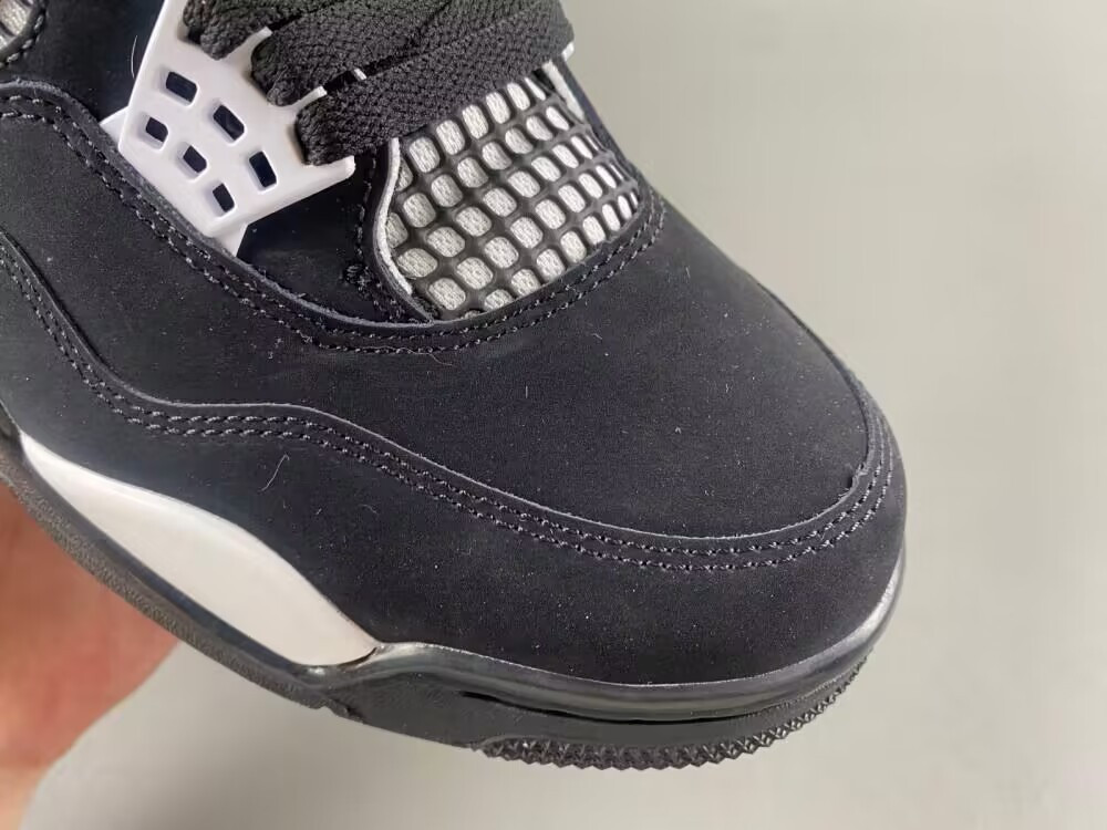 UA Air Jordan 4 Retro White Thunder