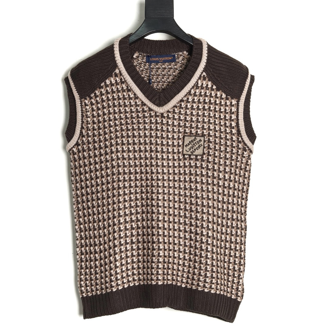 l0*is V*t0n lv knitting vest