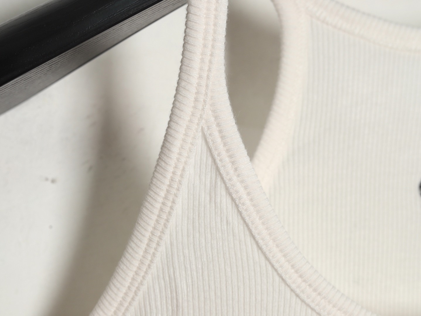 Ch**me He**ts ch knitting vest