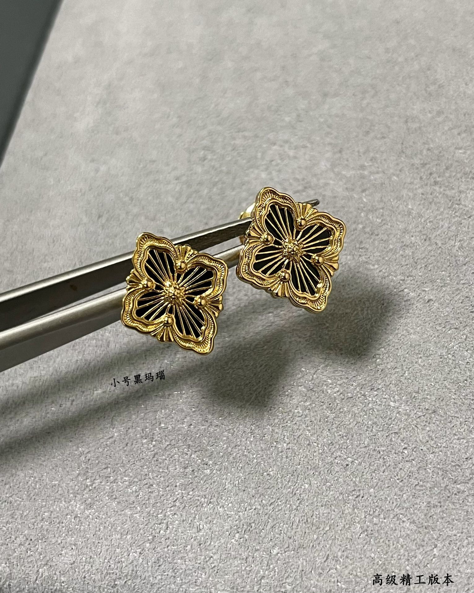 Buccellati Small Black Onyx Opéra Series Stud Earrings