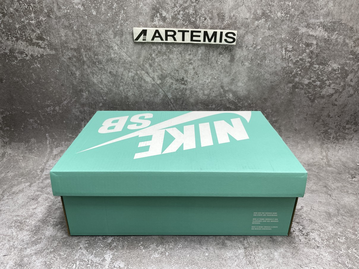 Nike Sb Zoom Dunk Low Pro Black/Wolf Grey-White-White