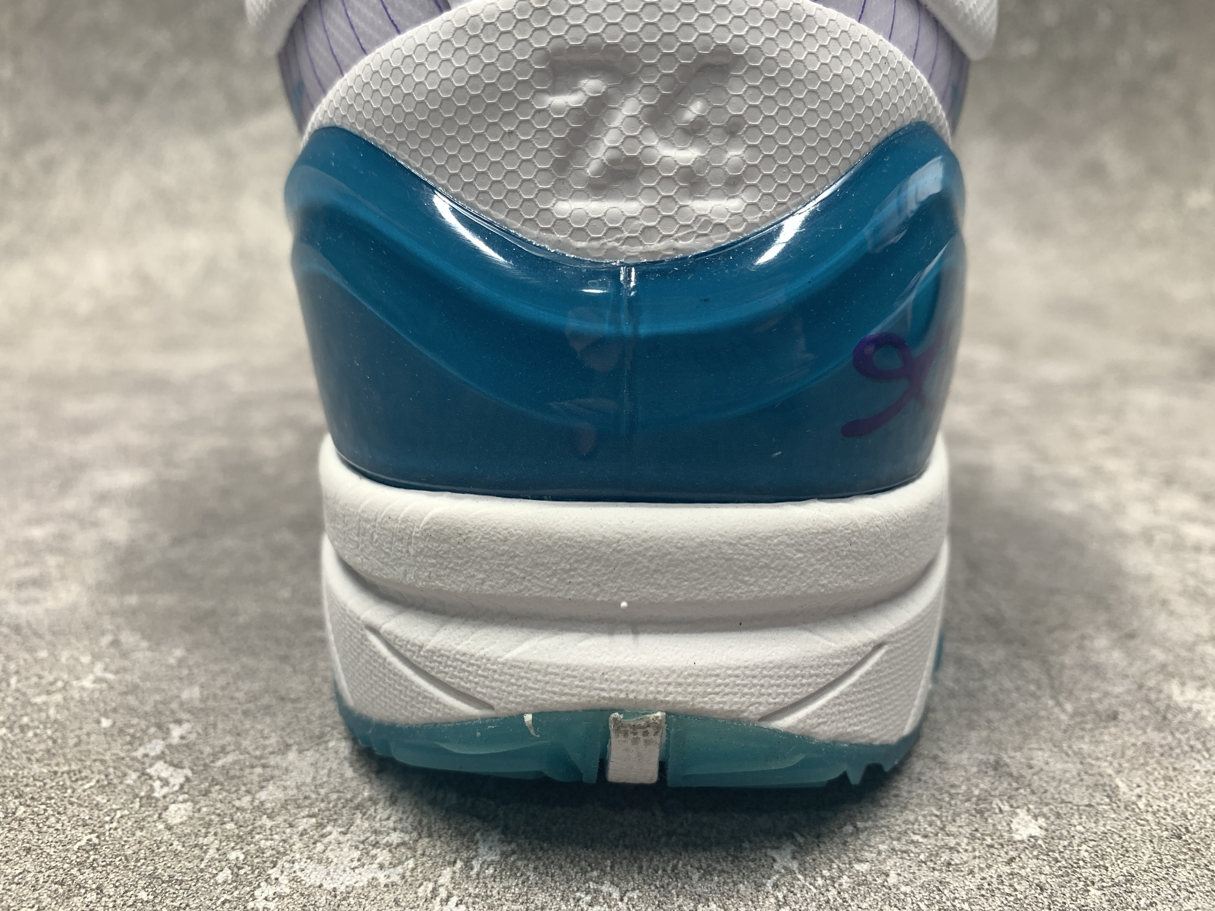 Nike Kobe 4 Protro Draft Day Hornets