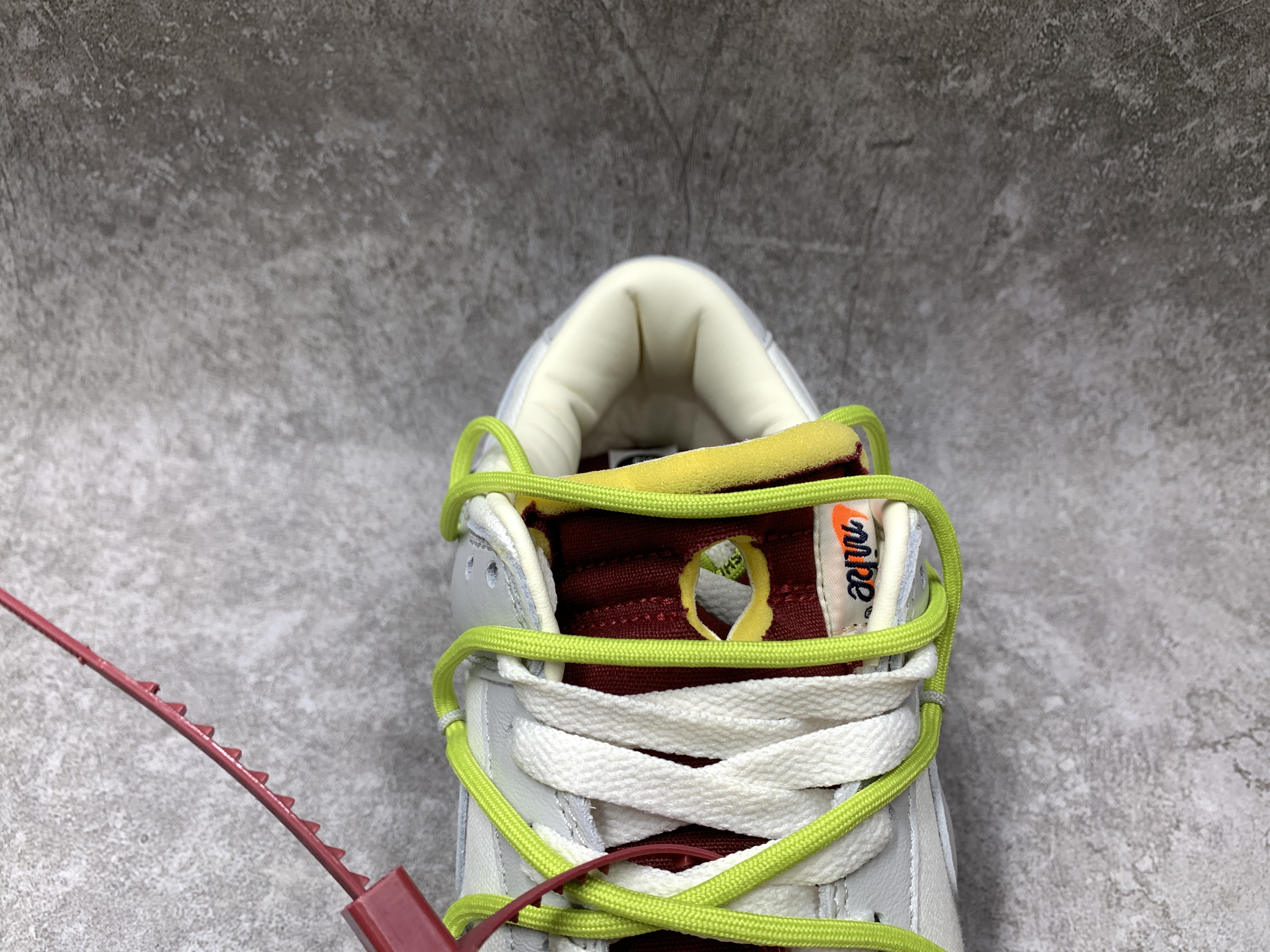 Nike Dunk Low x Off-White 08 of 50