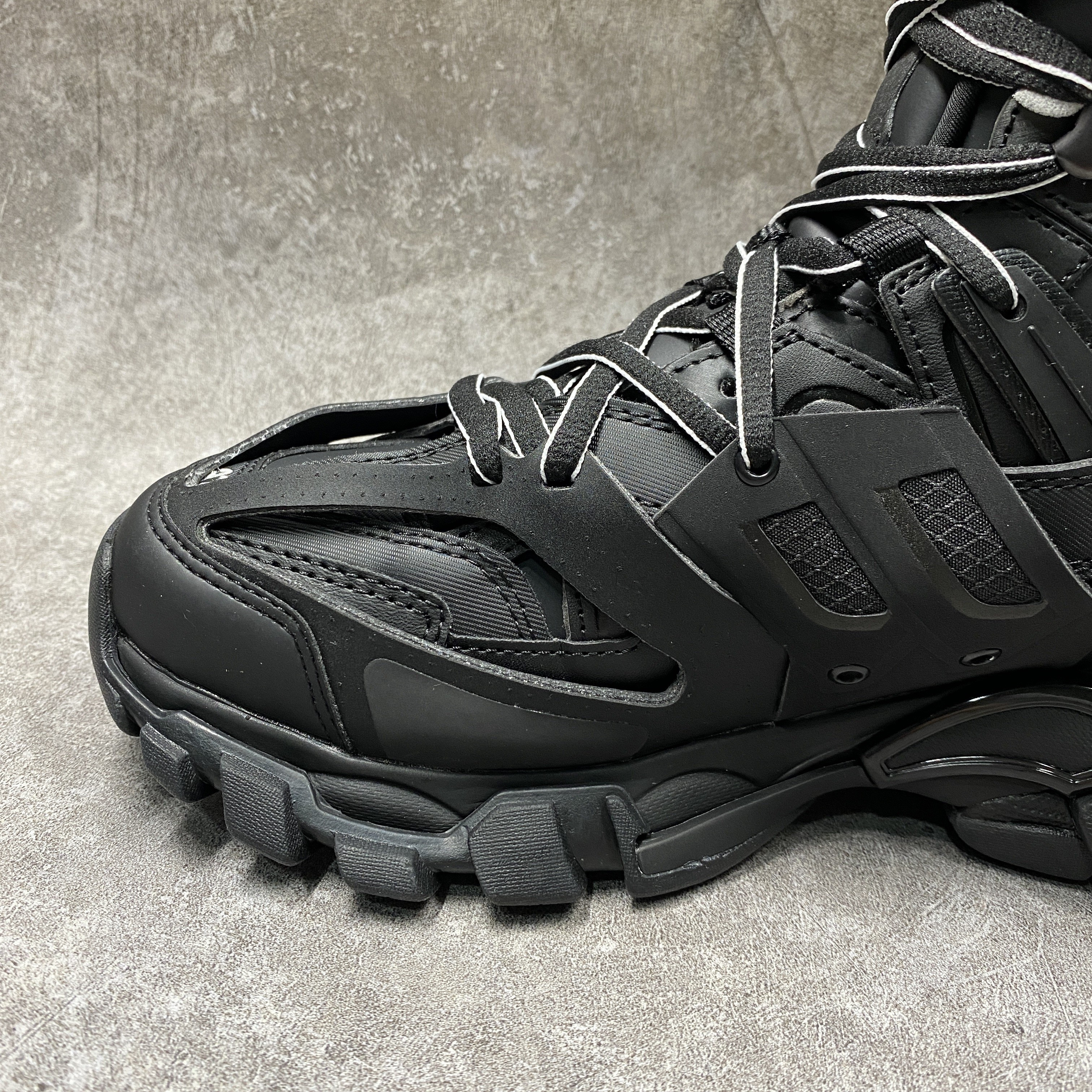 Balenciga Track Hike Black With Leather