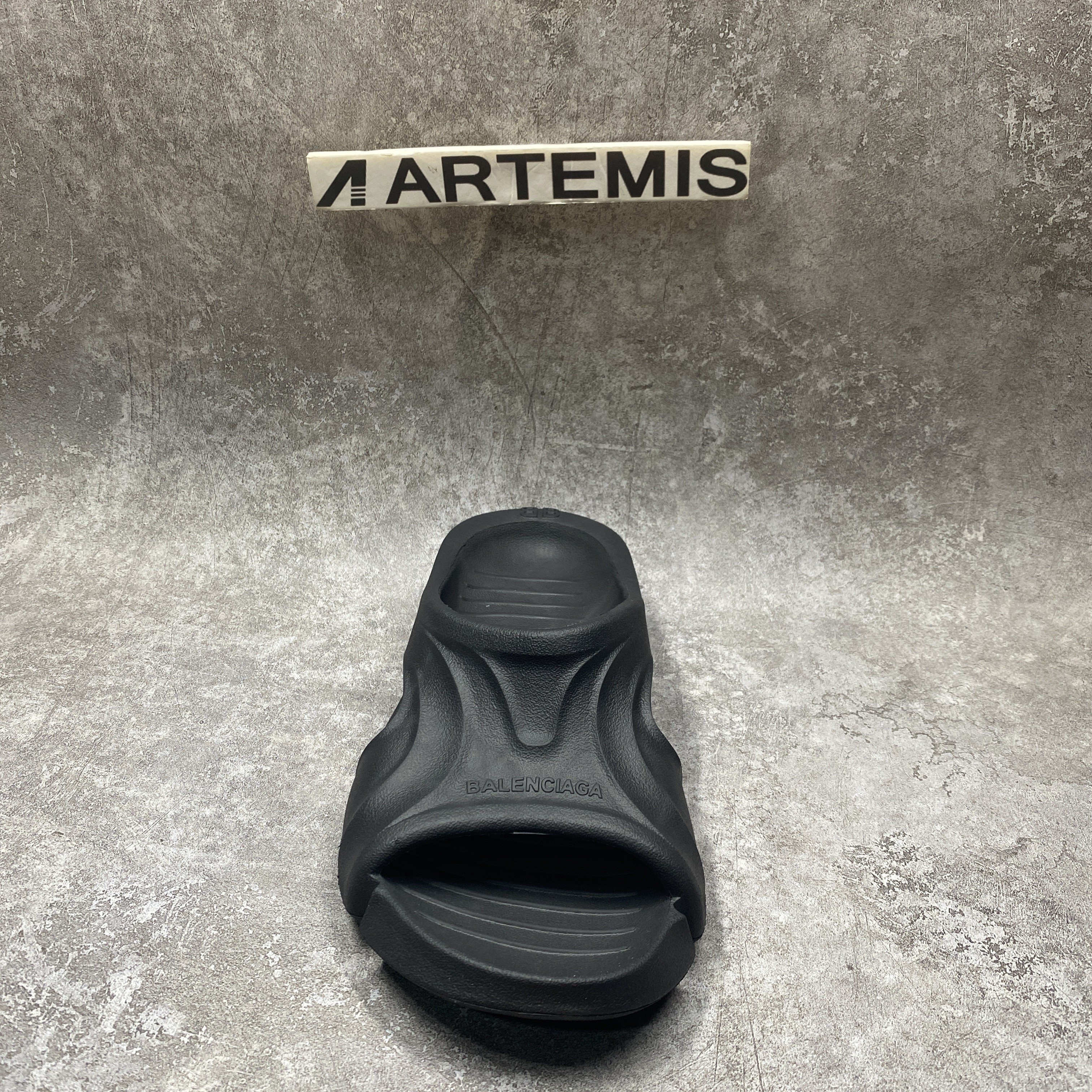Balenciga Mold Slides Black (run one size bigger)
