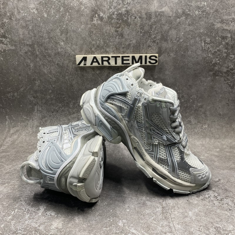 Balenciga Runner Silver