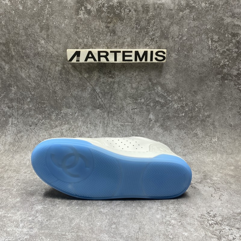 Ch*el runner tennis white light blue