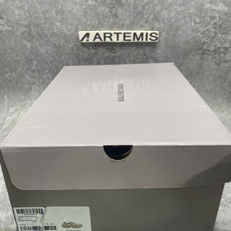 Balenciga HD Lace-Up Sneaker in beige