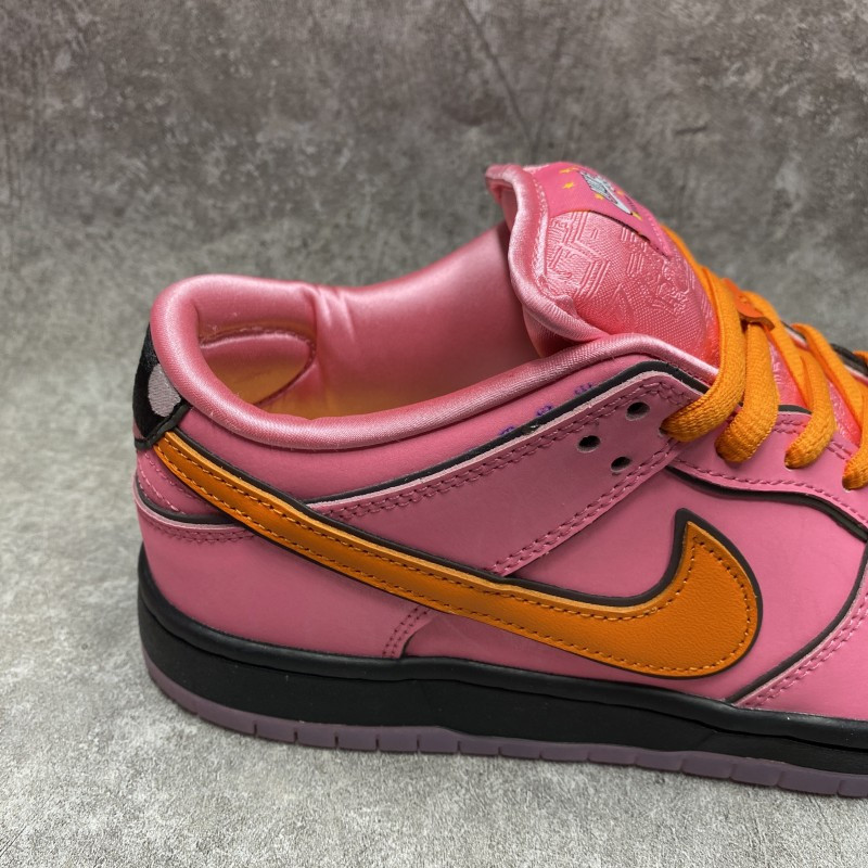 The Powerpuff Girls x Nike Dunk SB Low   PINK