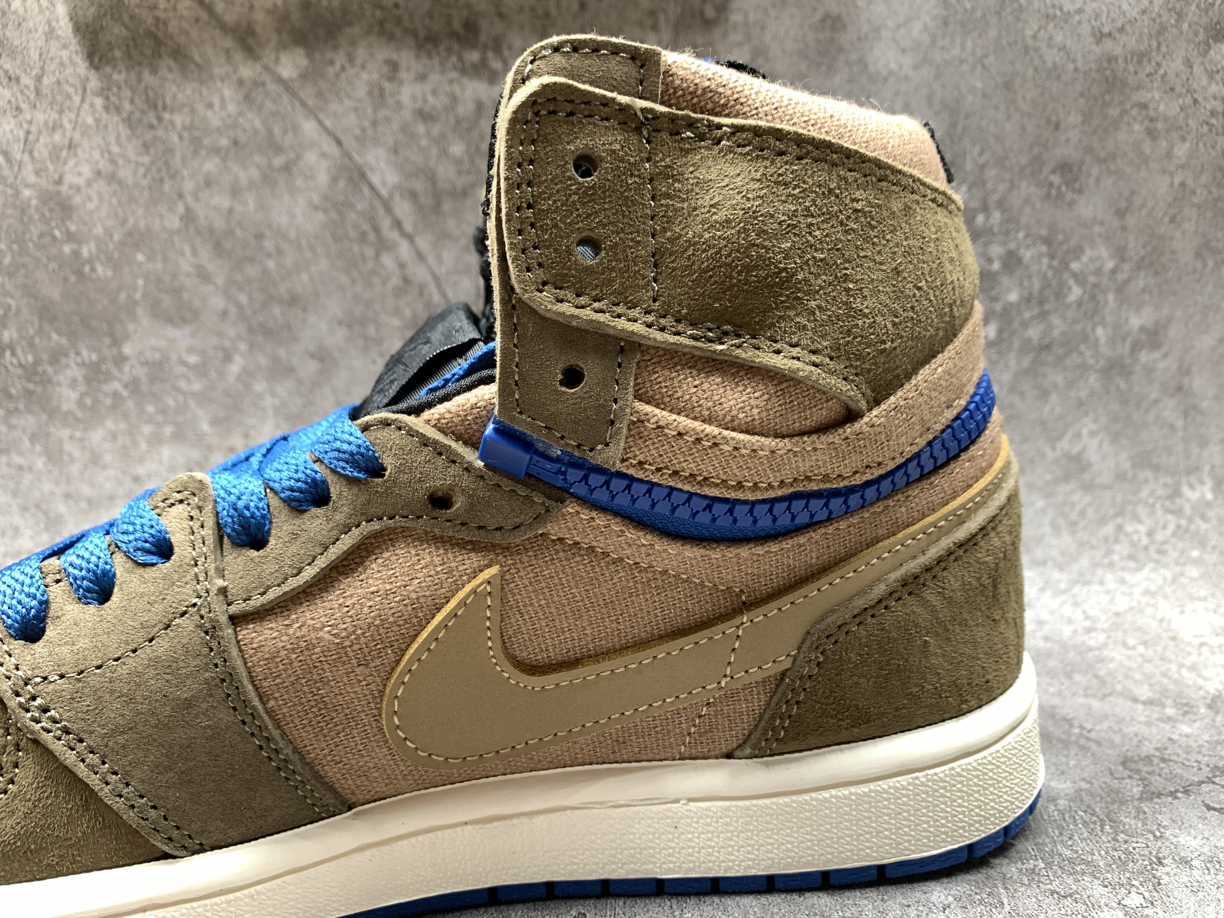 Air Jordan 1 High Switch Lets You Go From High To Low With Zippers
