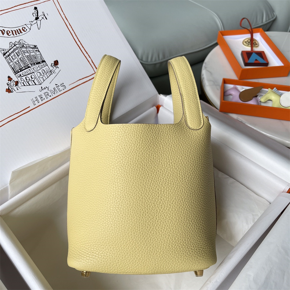 Hermès Picotin 18cm pale yellow without original box