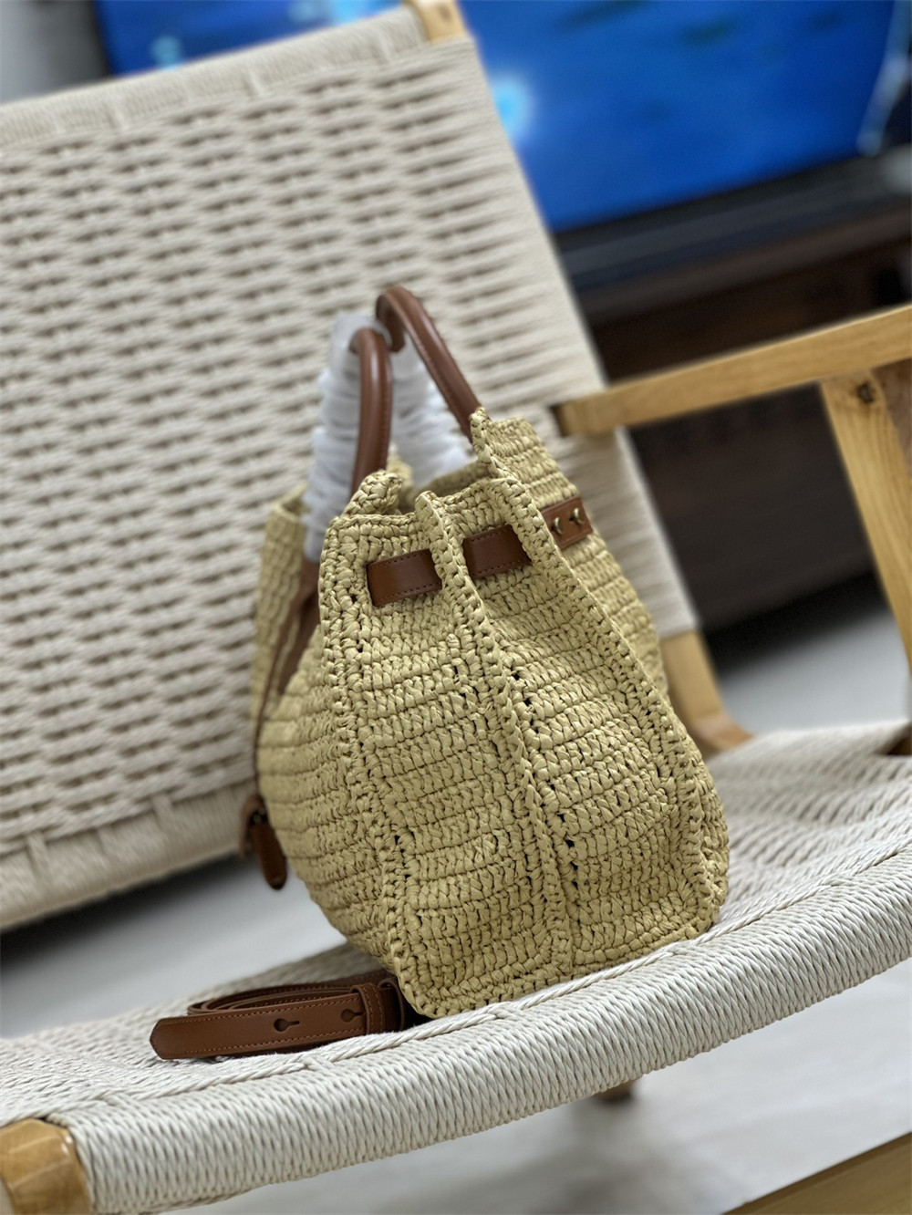 y*l sac de jour medium S*pple in raffia and vegetable-tanned leather naturel and brick