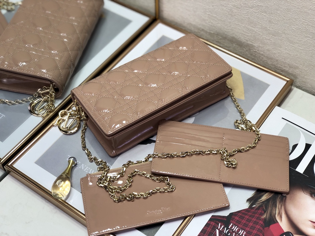 lady D*or pouch rose des vents cannage  8.5 x 4.5 x 1 inches