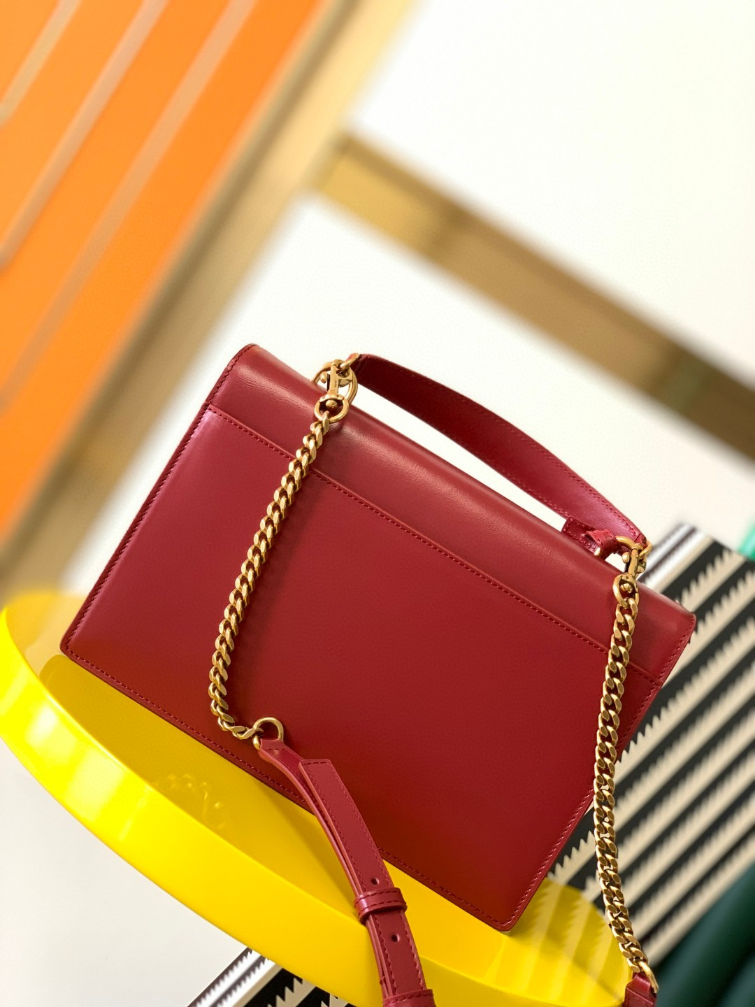 Y*L sunset large in smooth leather red 10.6 x 7 x 3.1 inches