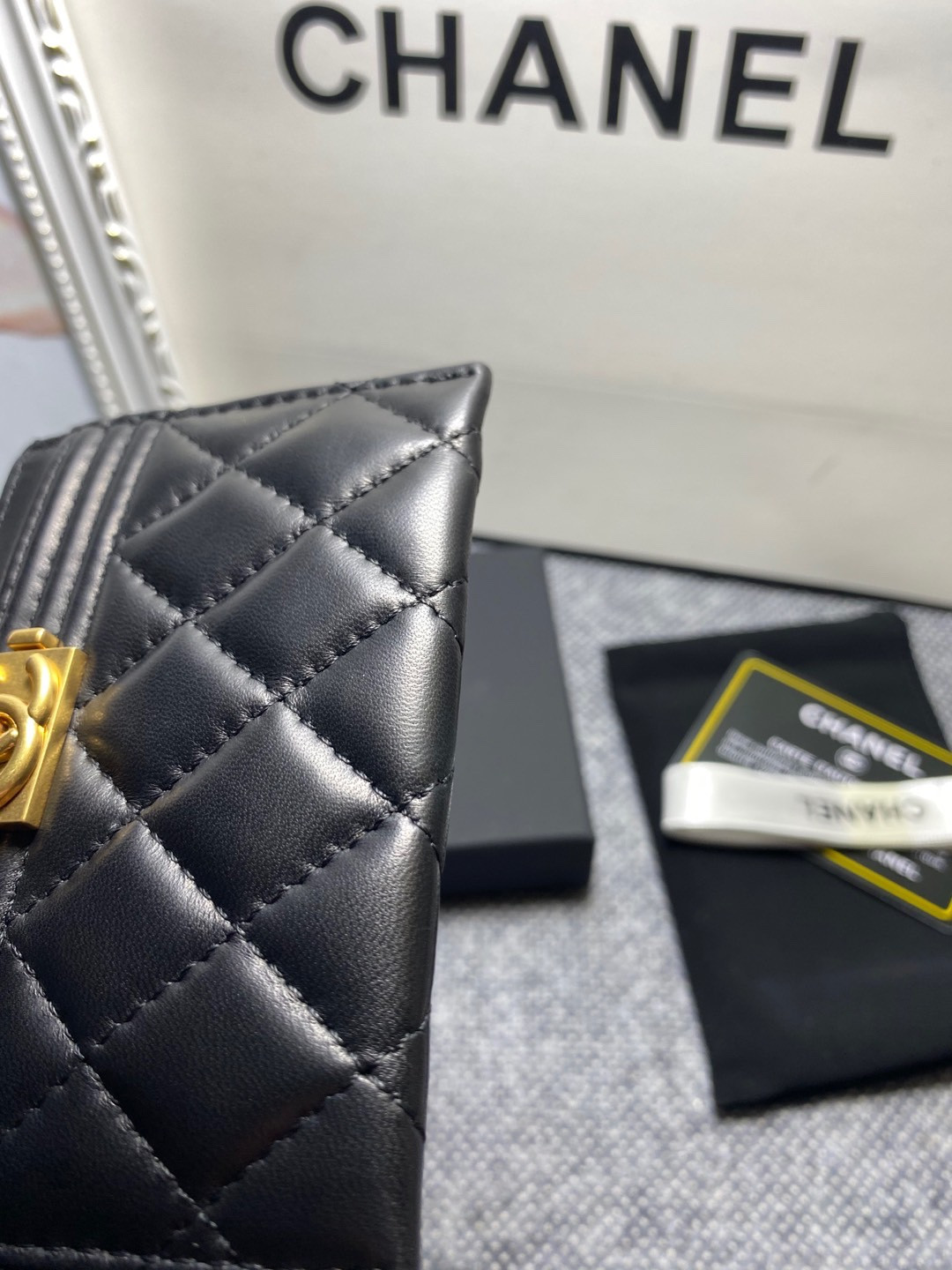 Ch*el card holder 10cm