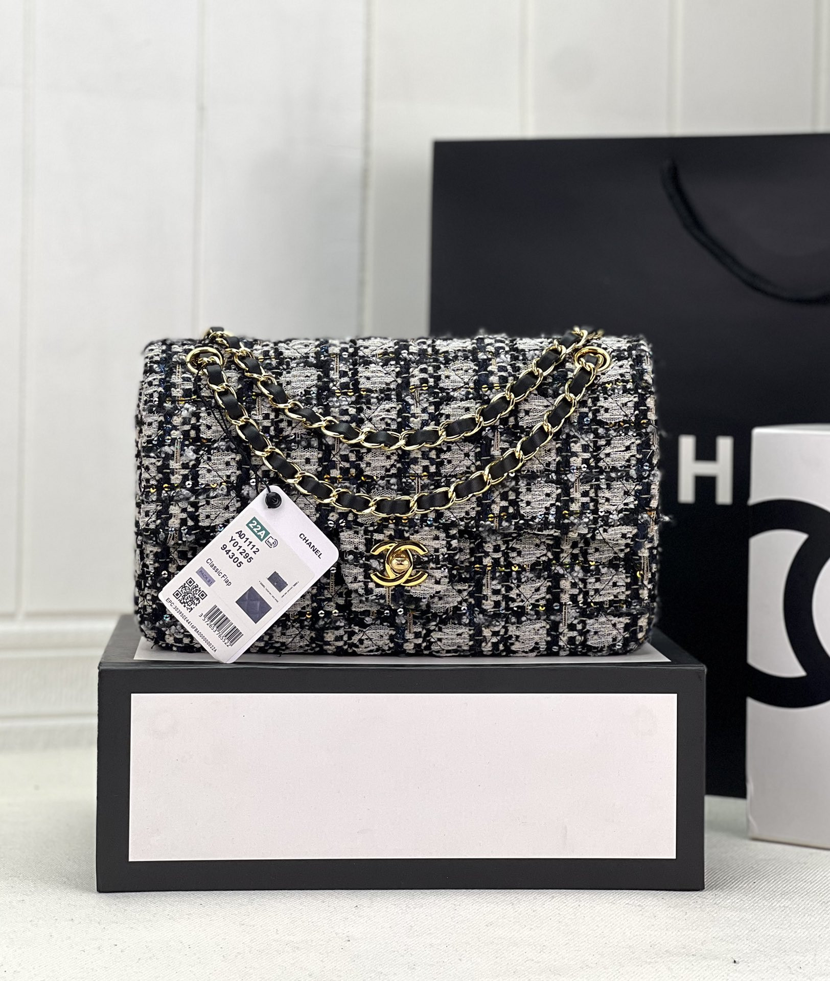 Ch*el classic 11.12 handbag tweed & gold-tone metal   6 × 9.9 × 2.5 in