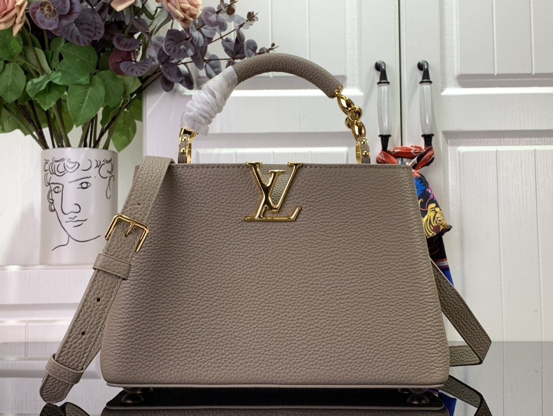 LV Capucines Mini M4886 27x18x9cm