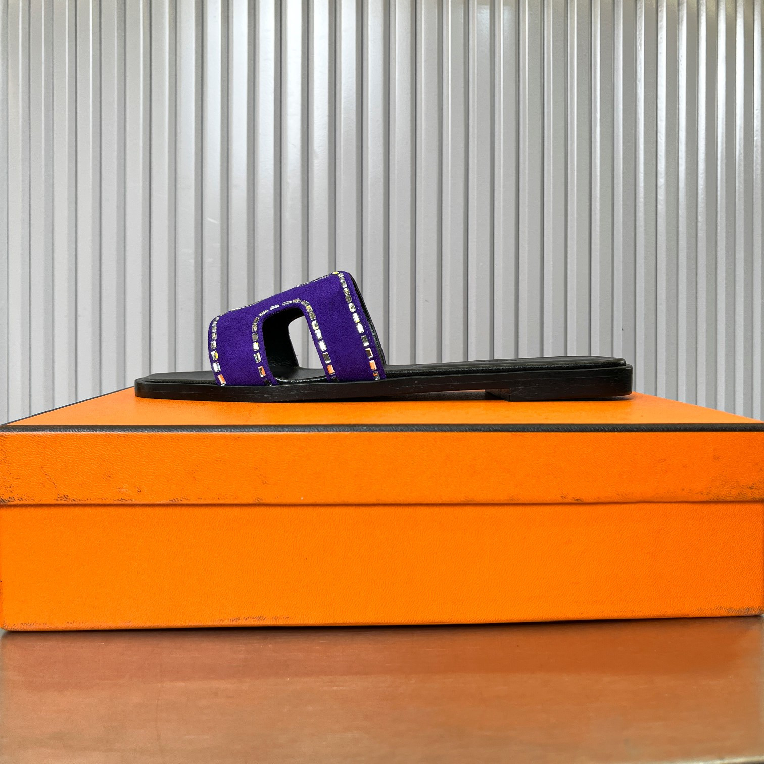 UA Hermès Oran sandal