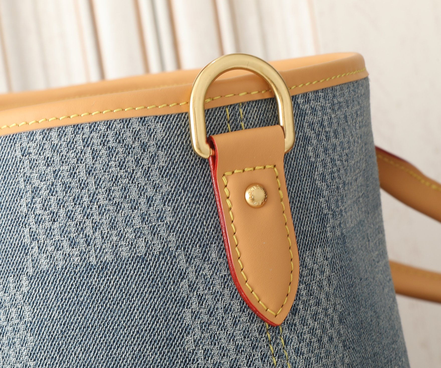 LV Weekend Tote N40702  16.9 x 13.4 x 6.9 inches