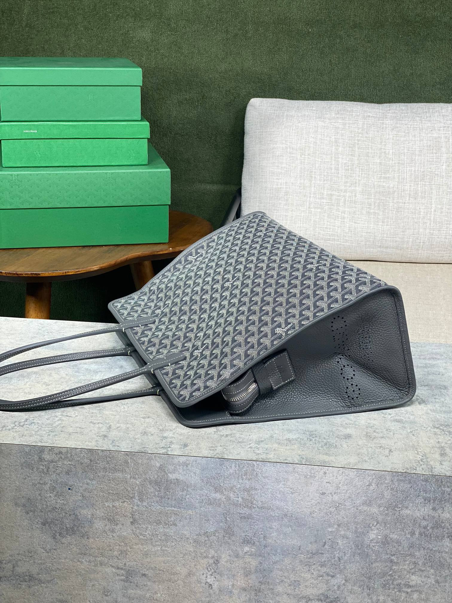 Go*ard chic du chien 41x30x16.5cm