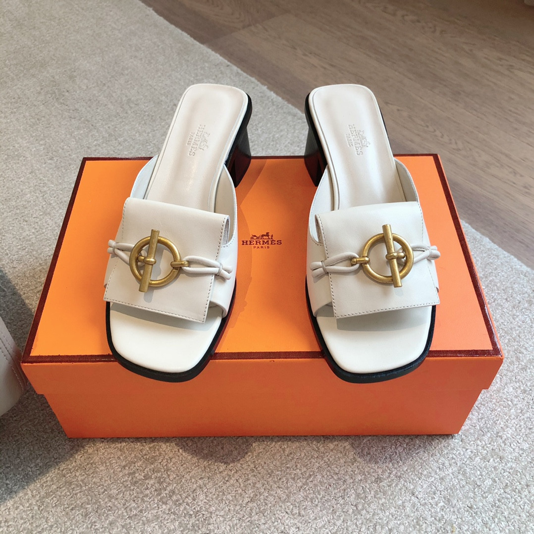 UA Hermès Isle sandal