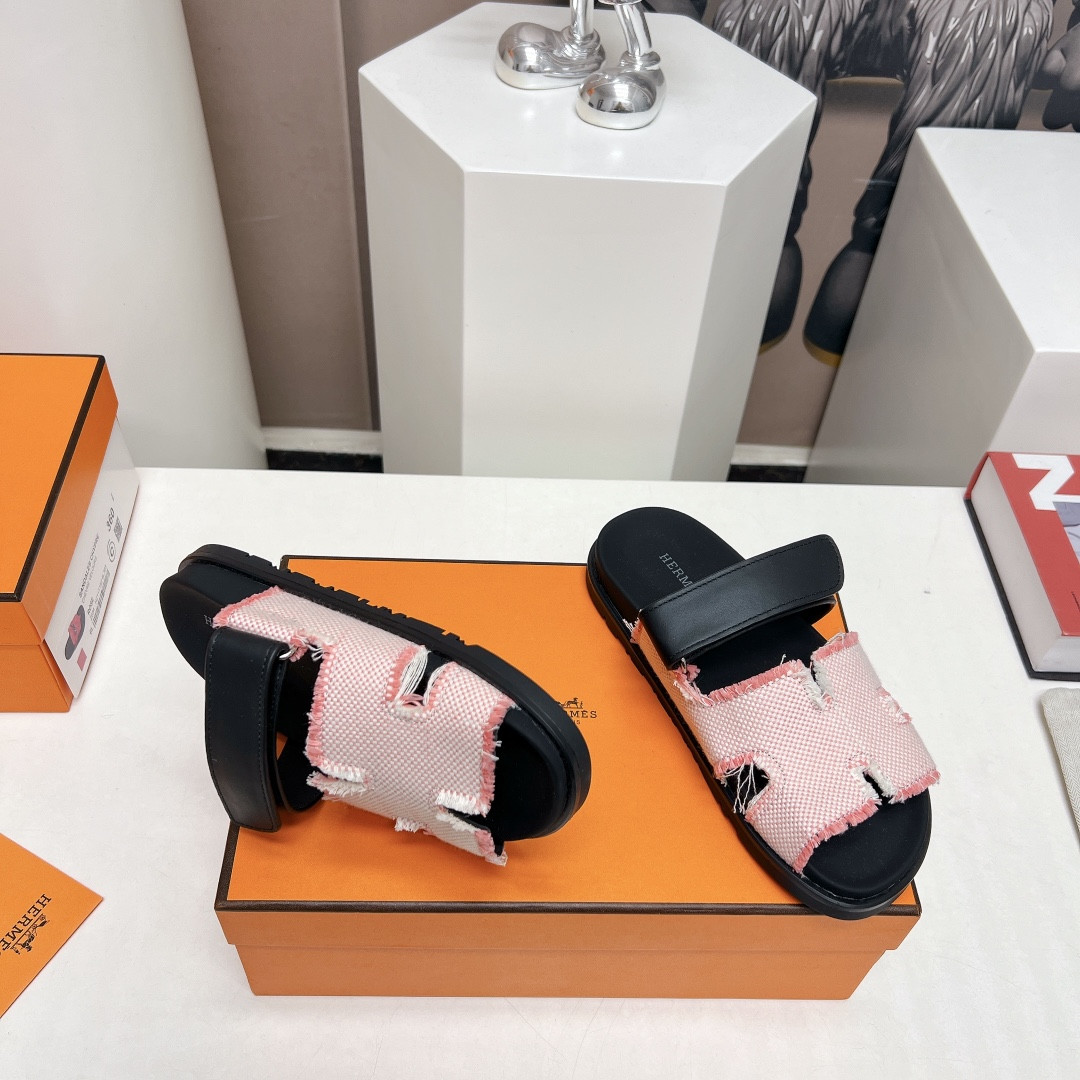 UA Hermès Chypre sandal