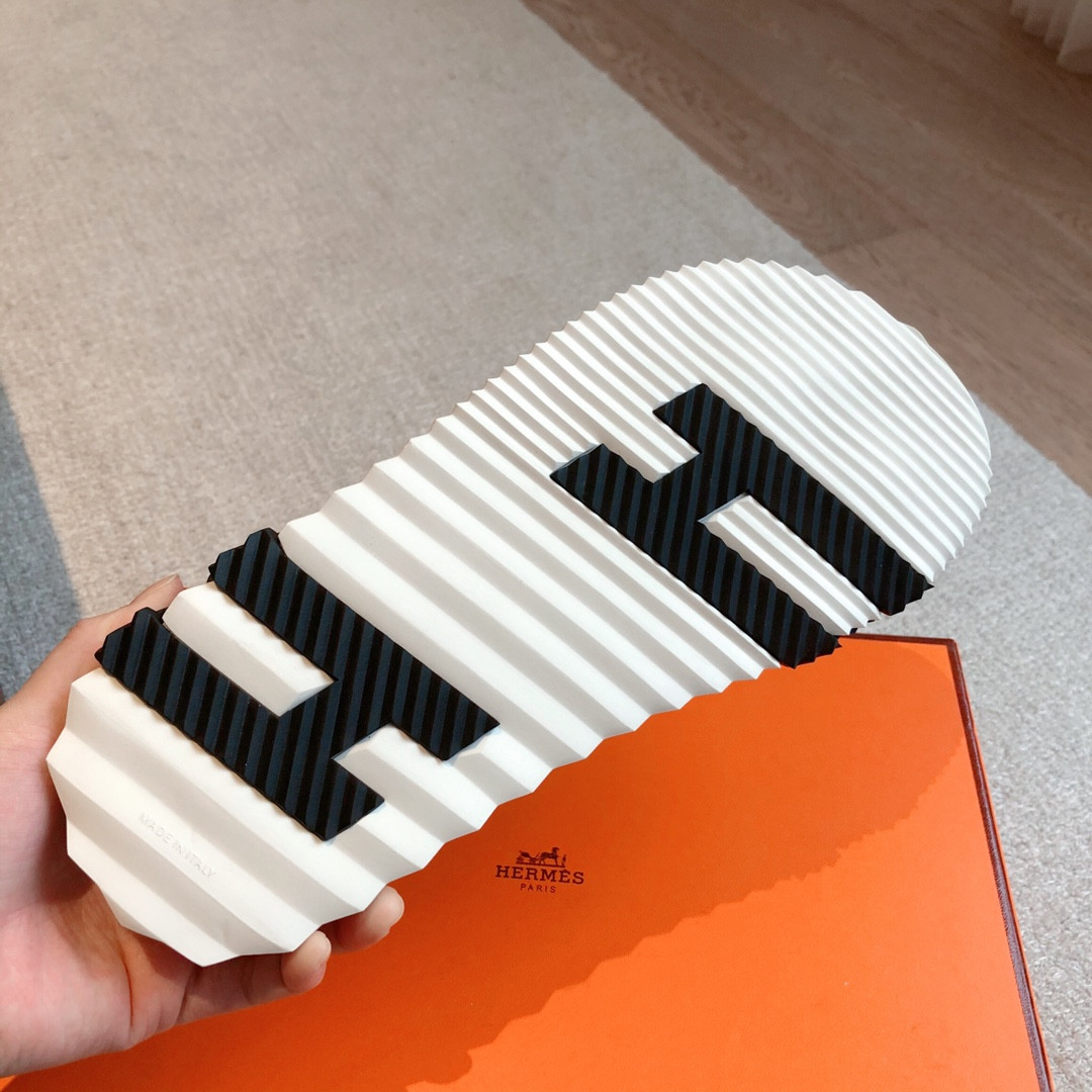 UA Hermès Electric sandal