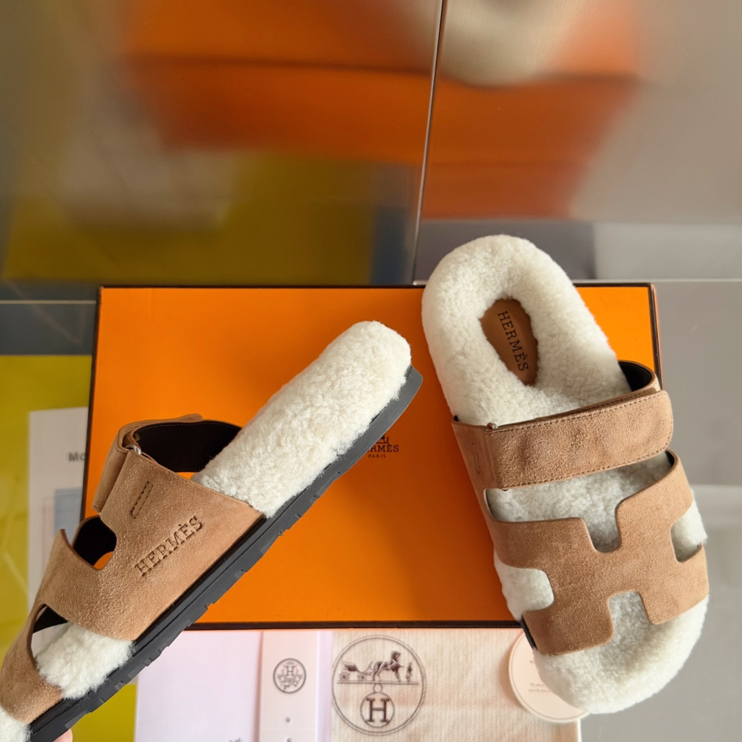 UA Hermès Chypre sandal