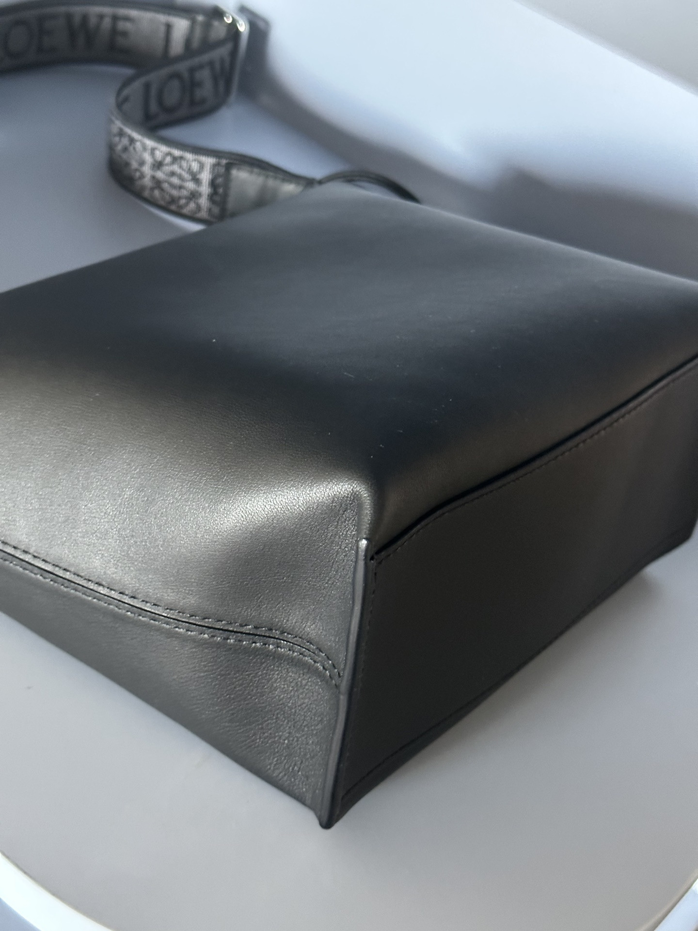 l0ew* small cubi crossbody bag in S*pple smooth calfskin and jacquard 29.5x10.5x22cm