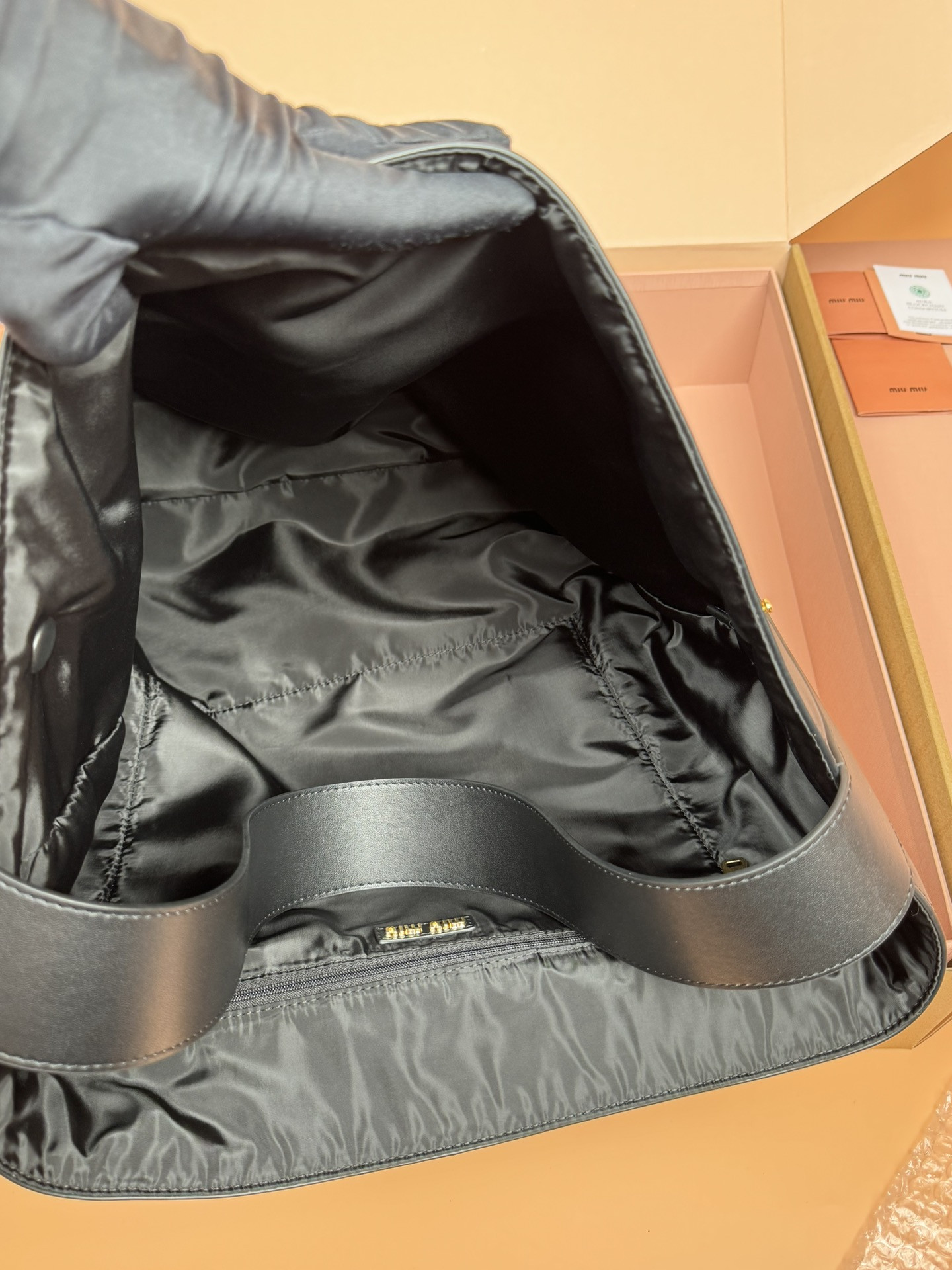 Miu Miu Leather Hobo Bag  41×46×11cm