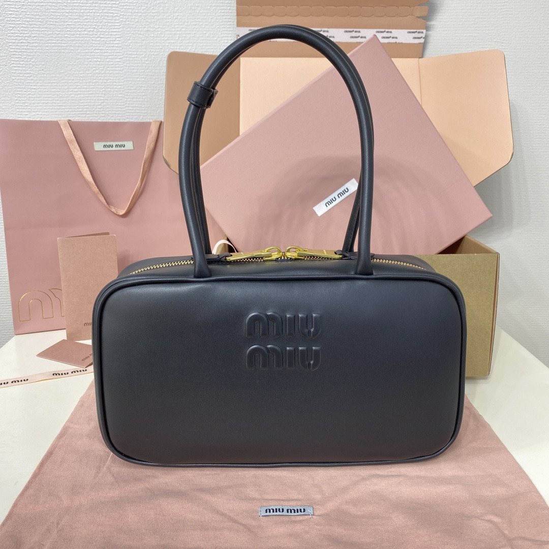 Miu Miu Beau naplak leather bag 29X17X9cm