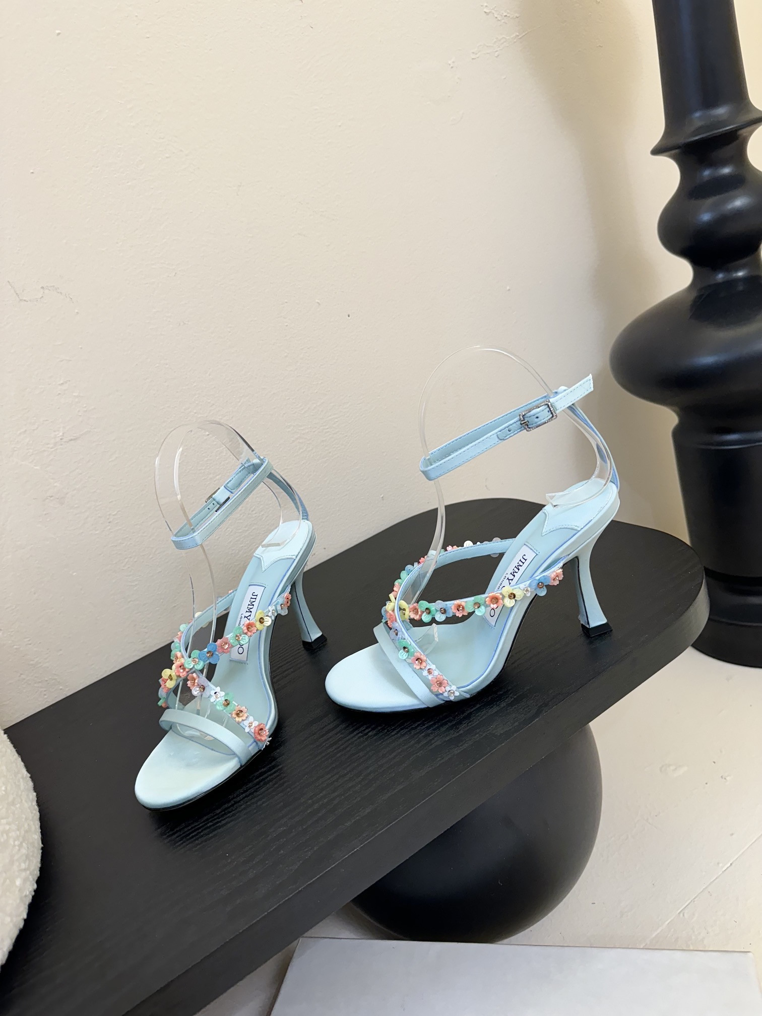 ua Ji*y Ch* blanche sandals 9cm